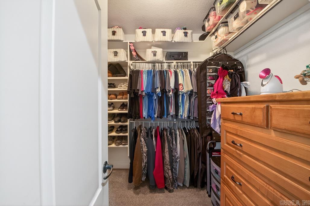 THE PARK ON MT SPRINGS - Residential