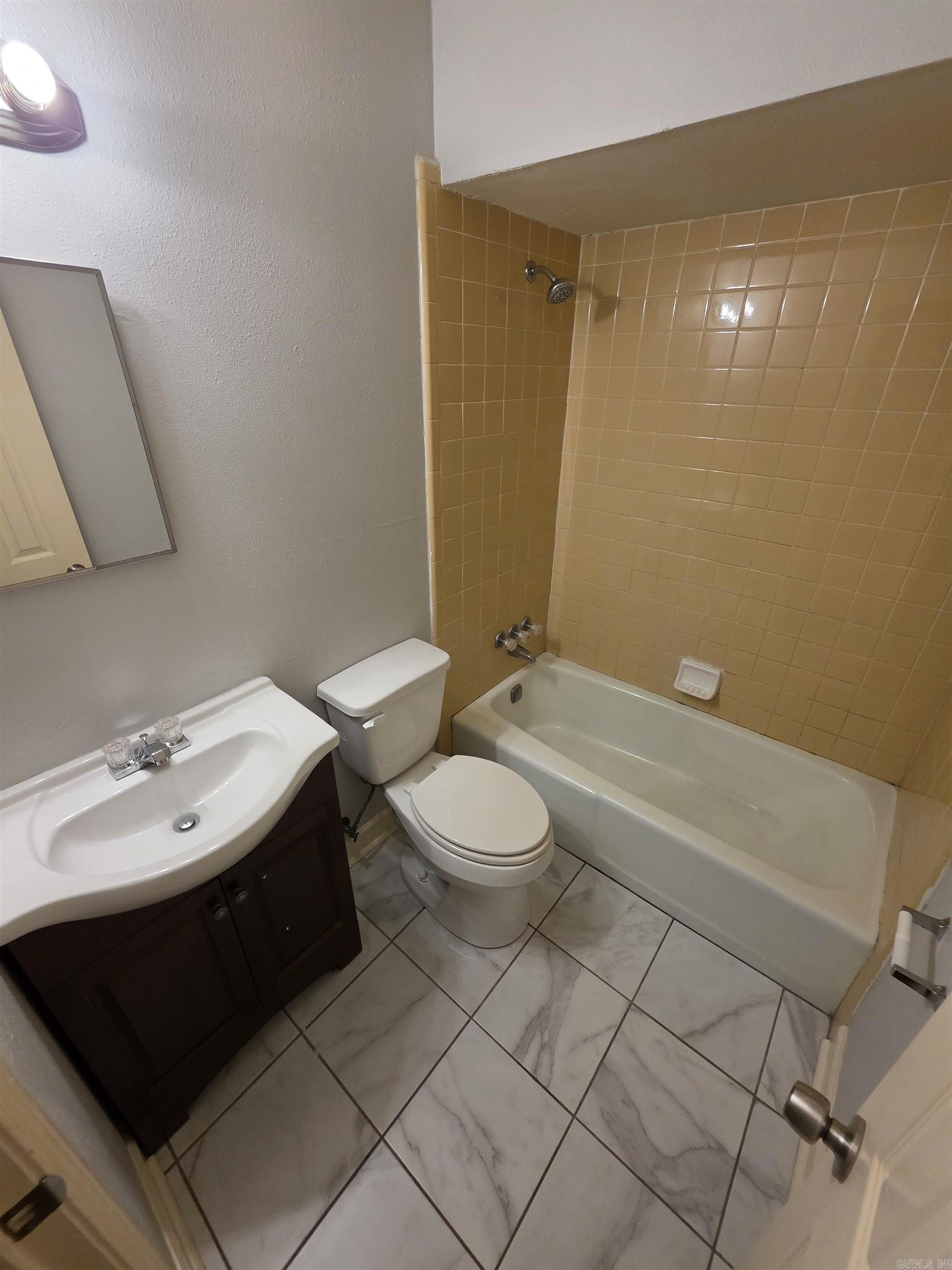 Mc Clellan - Residential Lease