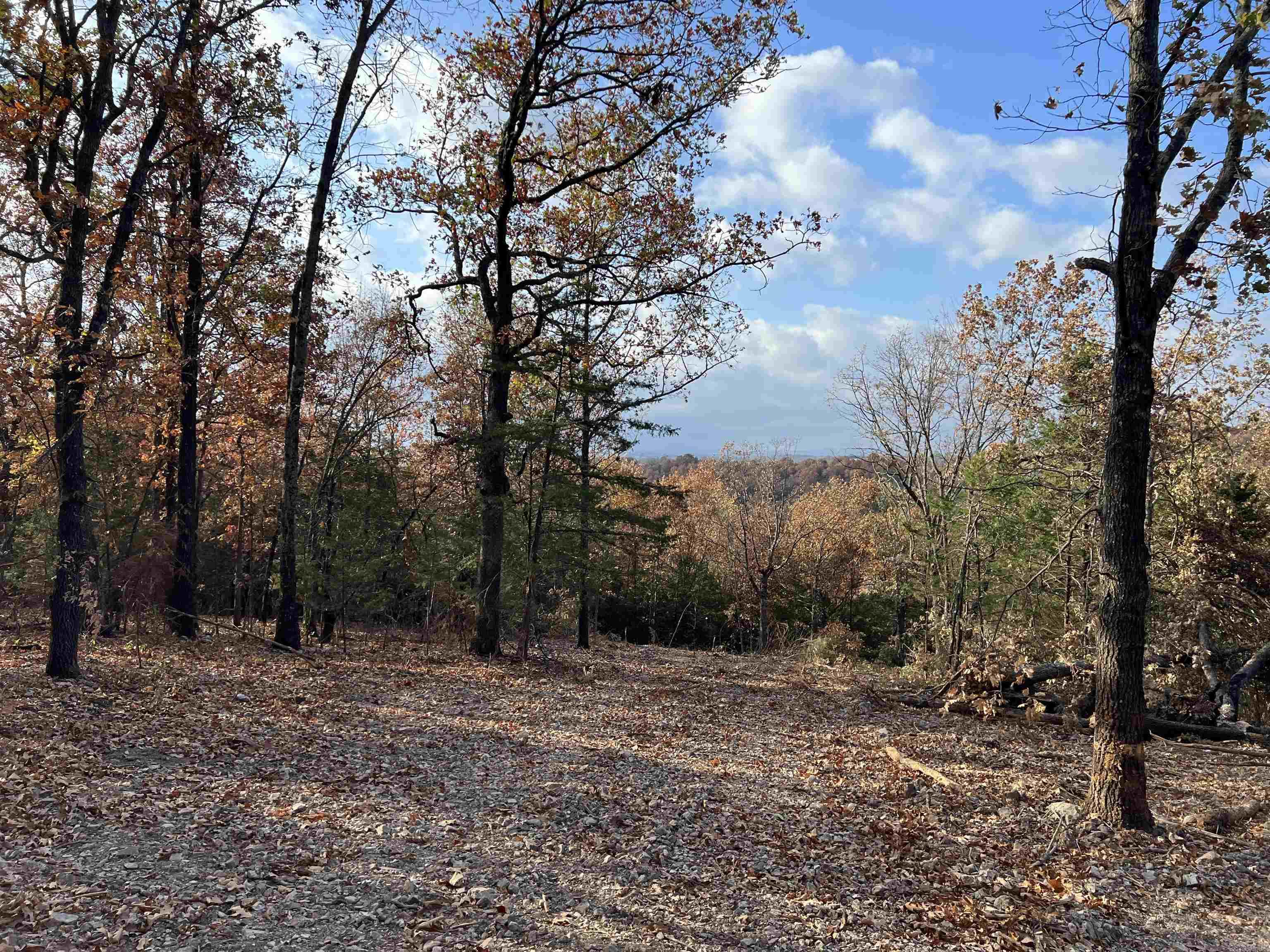 From Harrison take Cottonwood road to Right on Dubuque Road to Right on Jackson Ridge then go one mile and turn right then go to the property on the Right.