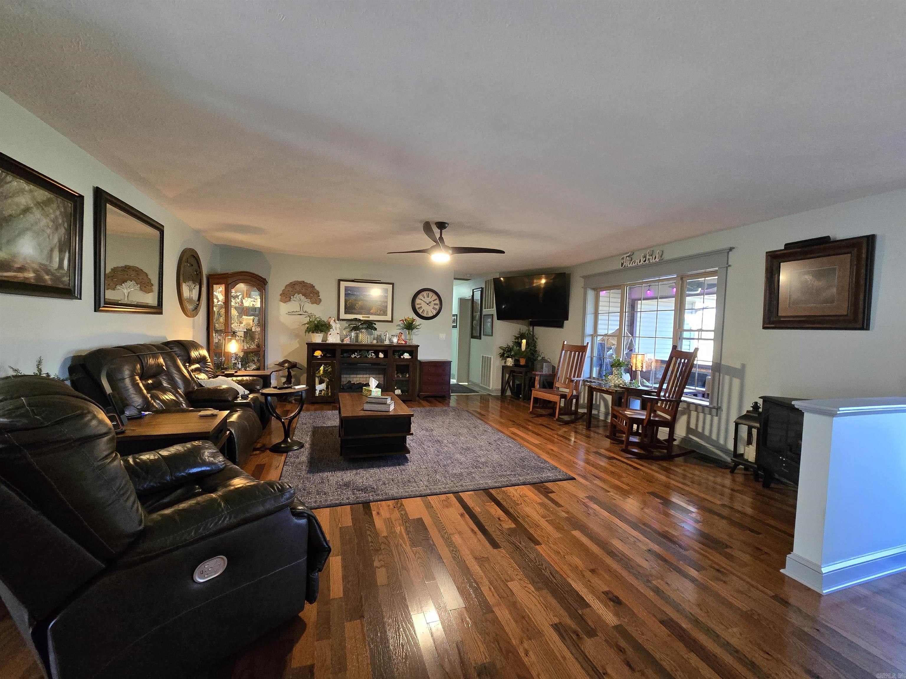 DEER PARK - Residential