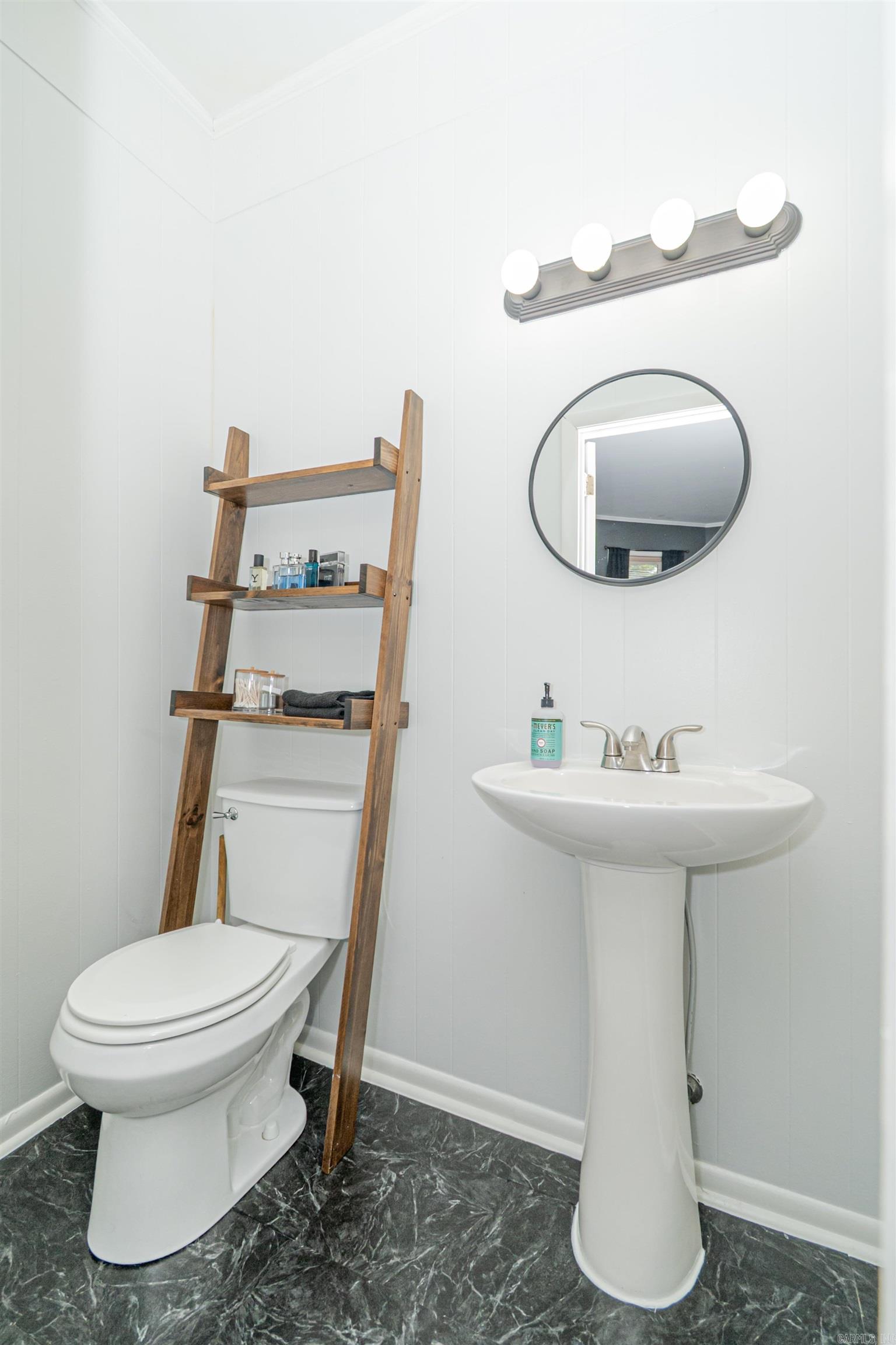 GREEN ACRES - Residential