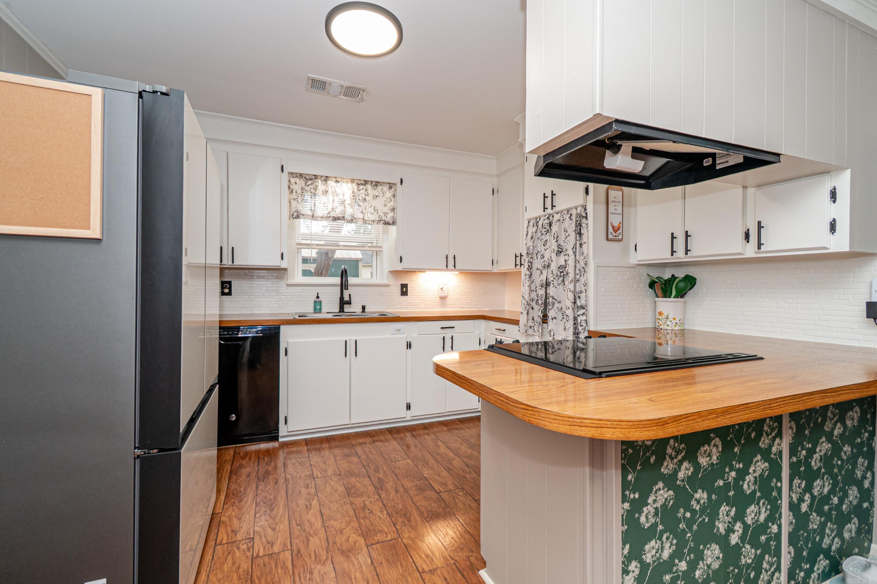 GREEN ACRES - Residential