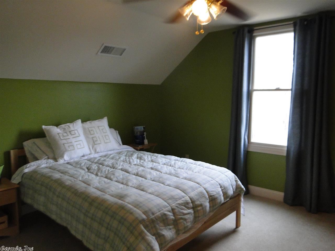 GIBRALTER HGTS - Residential