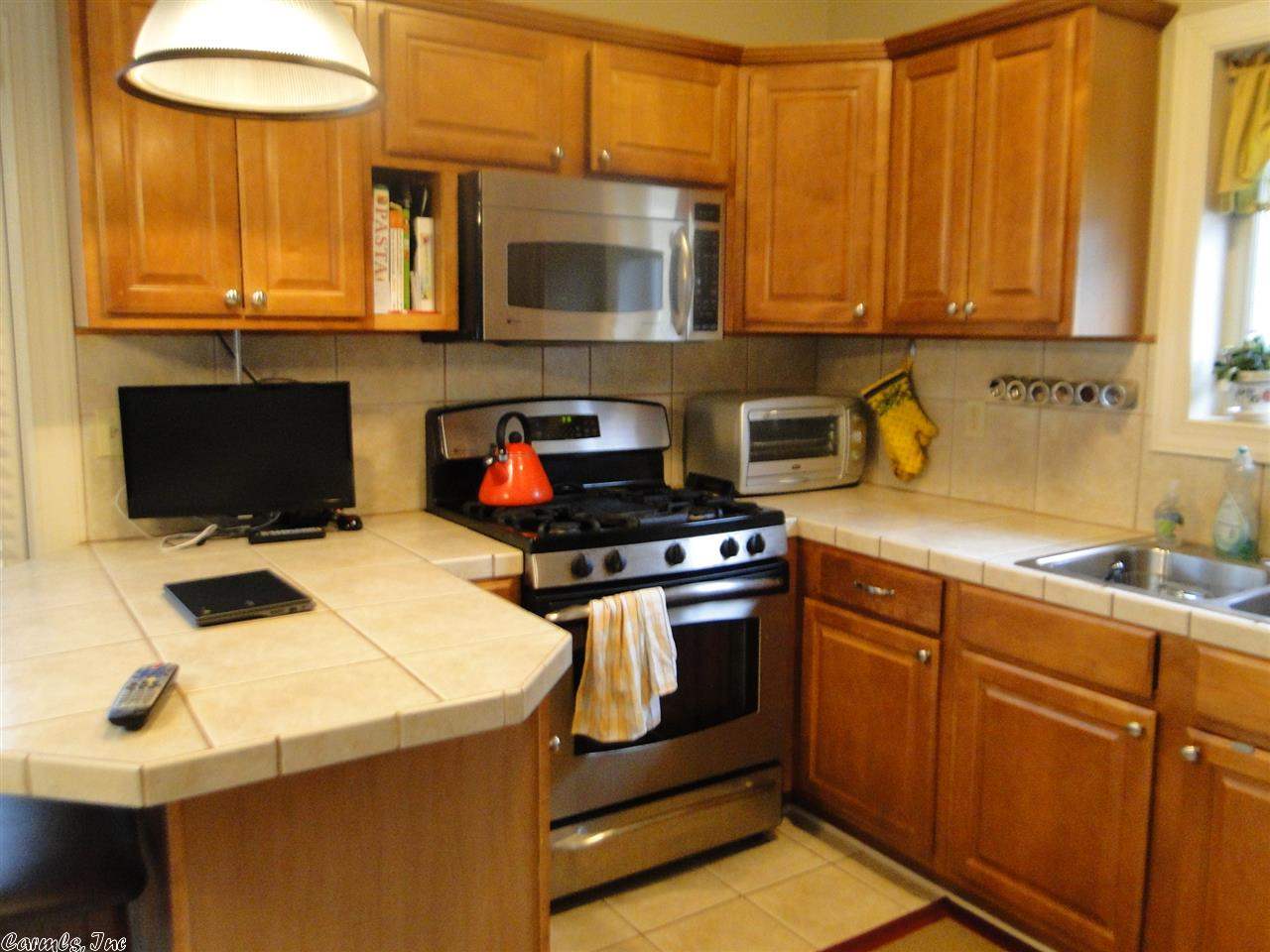 GIBRALTER HGTS - Residential