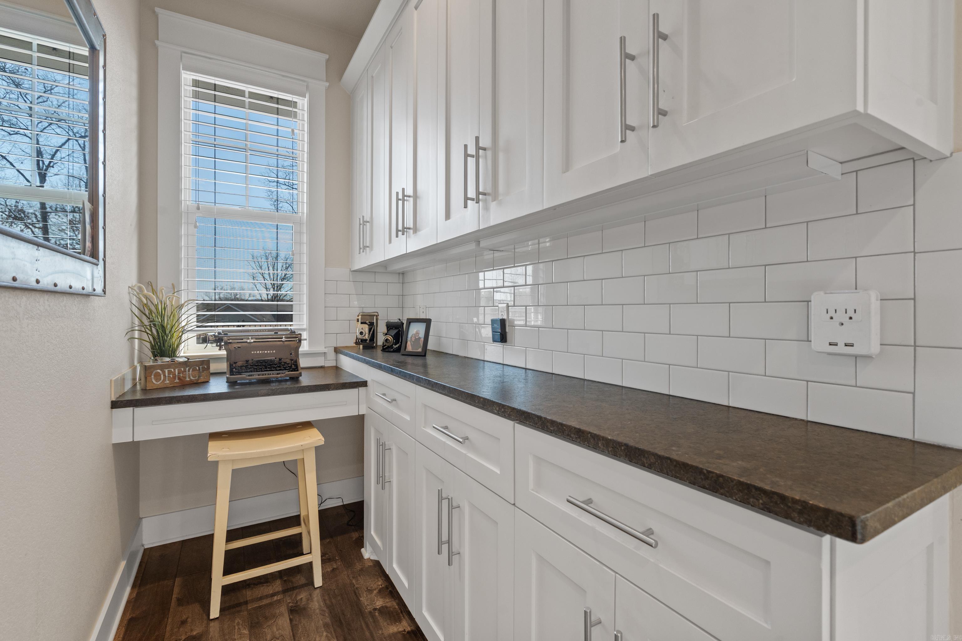 ARKOTA SHORES - Residential