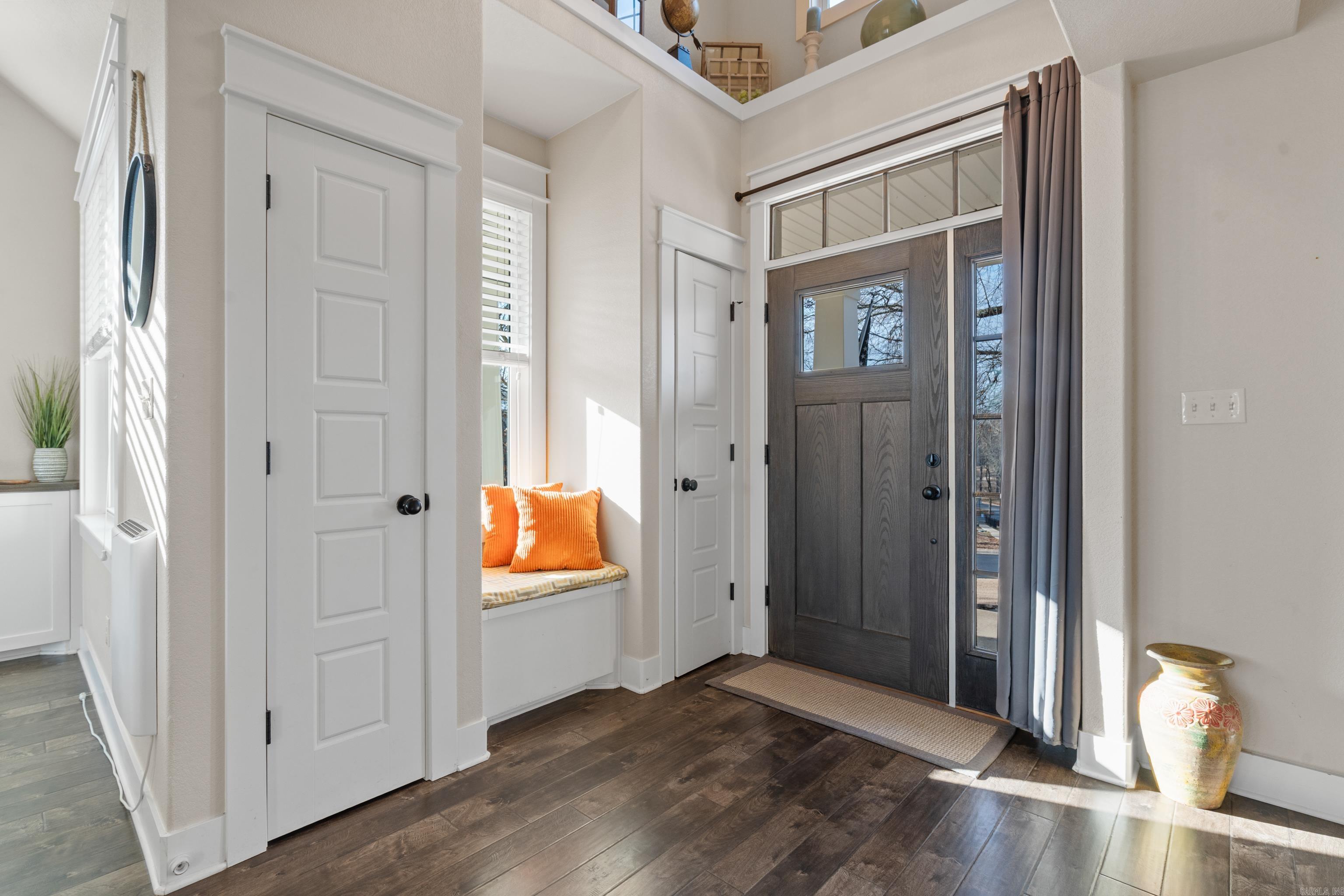 ARKOTA SHORES - Residential