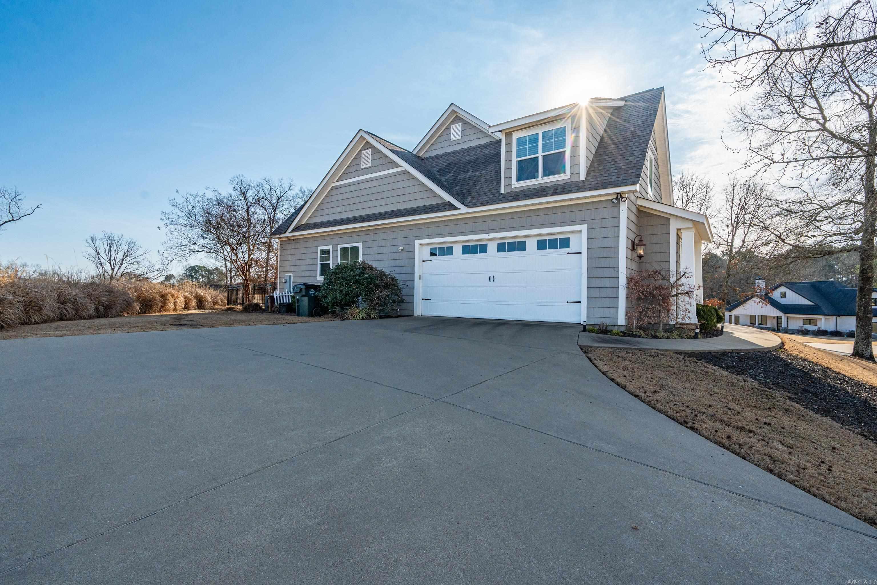 ARKOTA SHORES - Residential