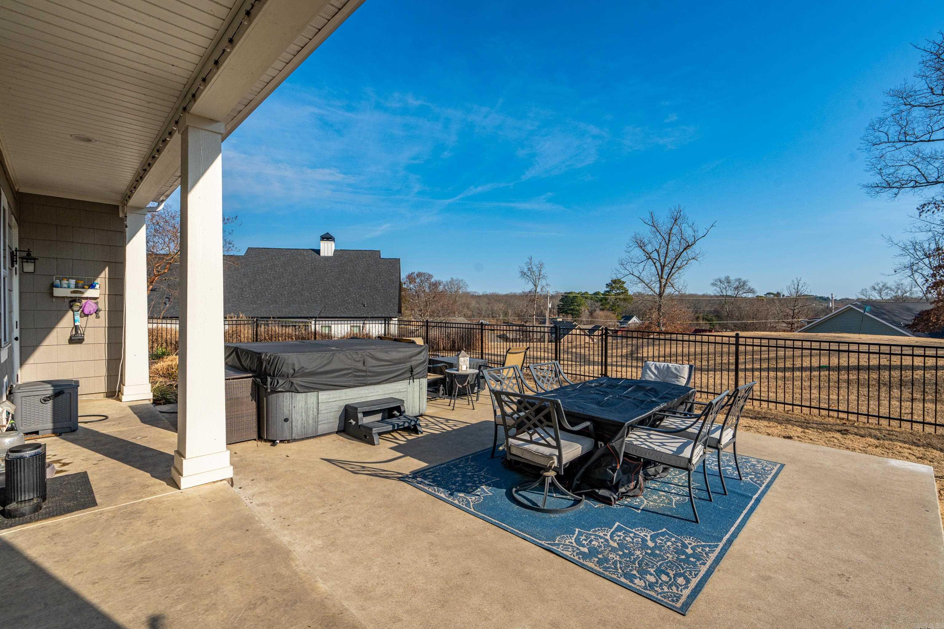 ARKOTA SHORES - Residential