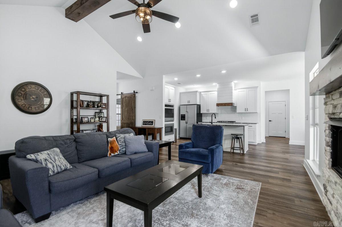 THE WATERS ON TIMBERLAKE - Residential