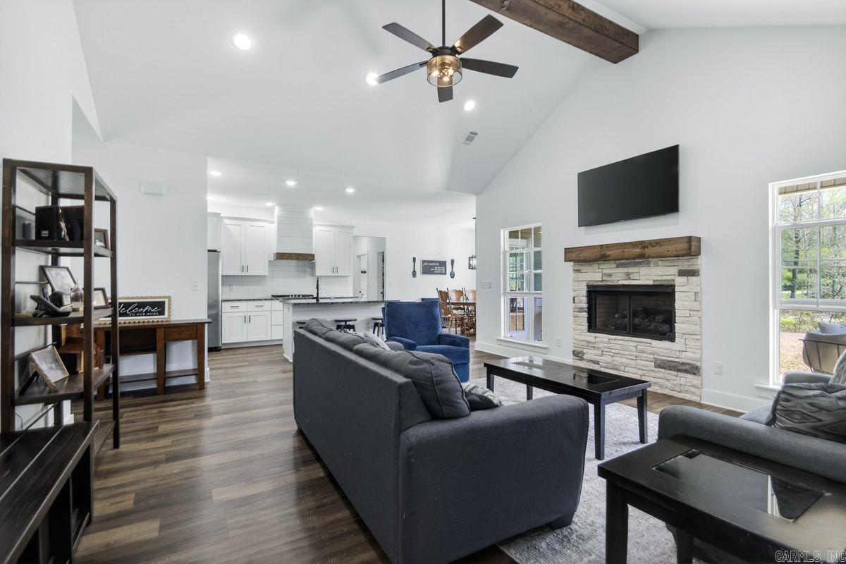 THE WATERS ON TIMBERLAKE - Residential