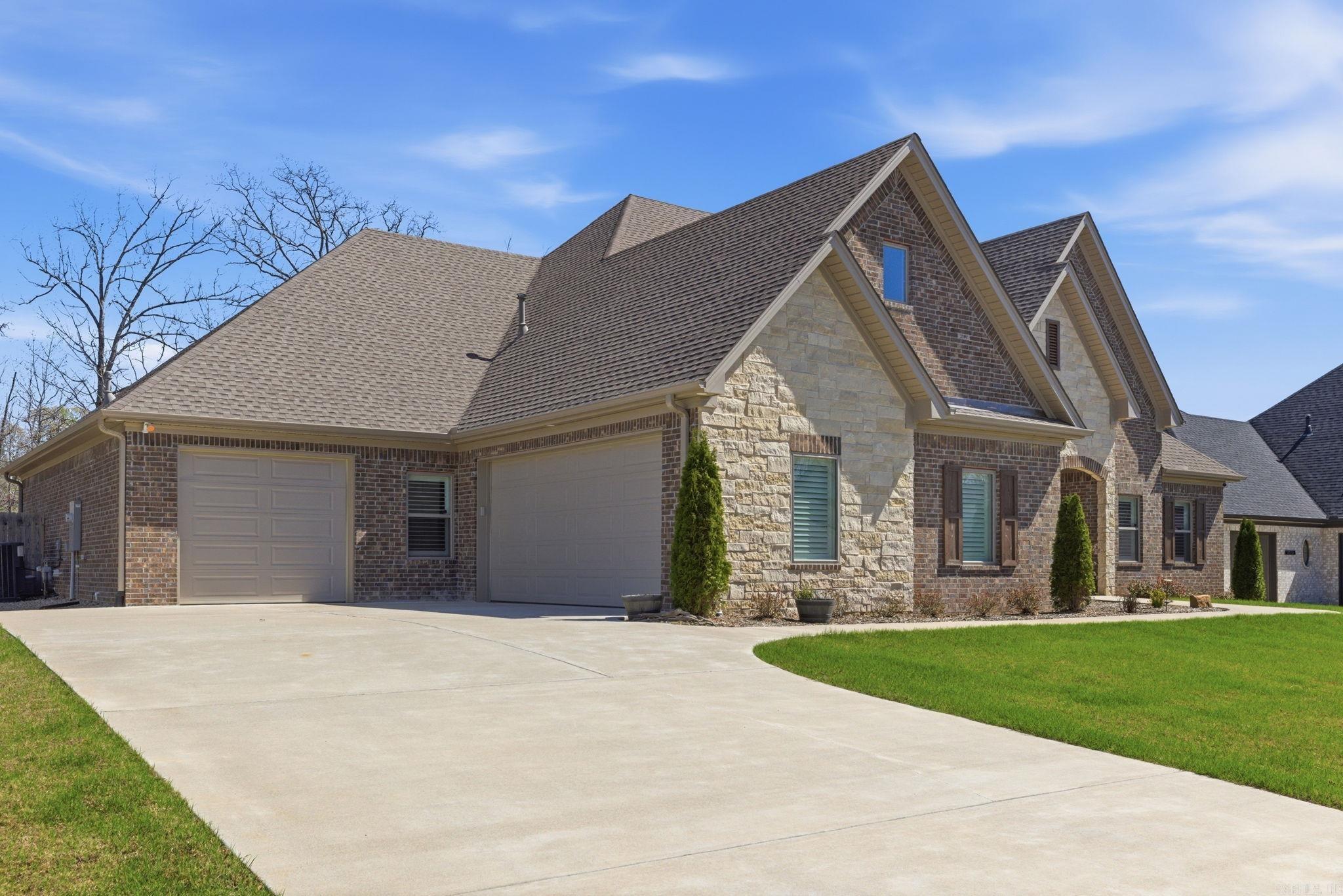 STONEBROOK - Residential