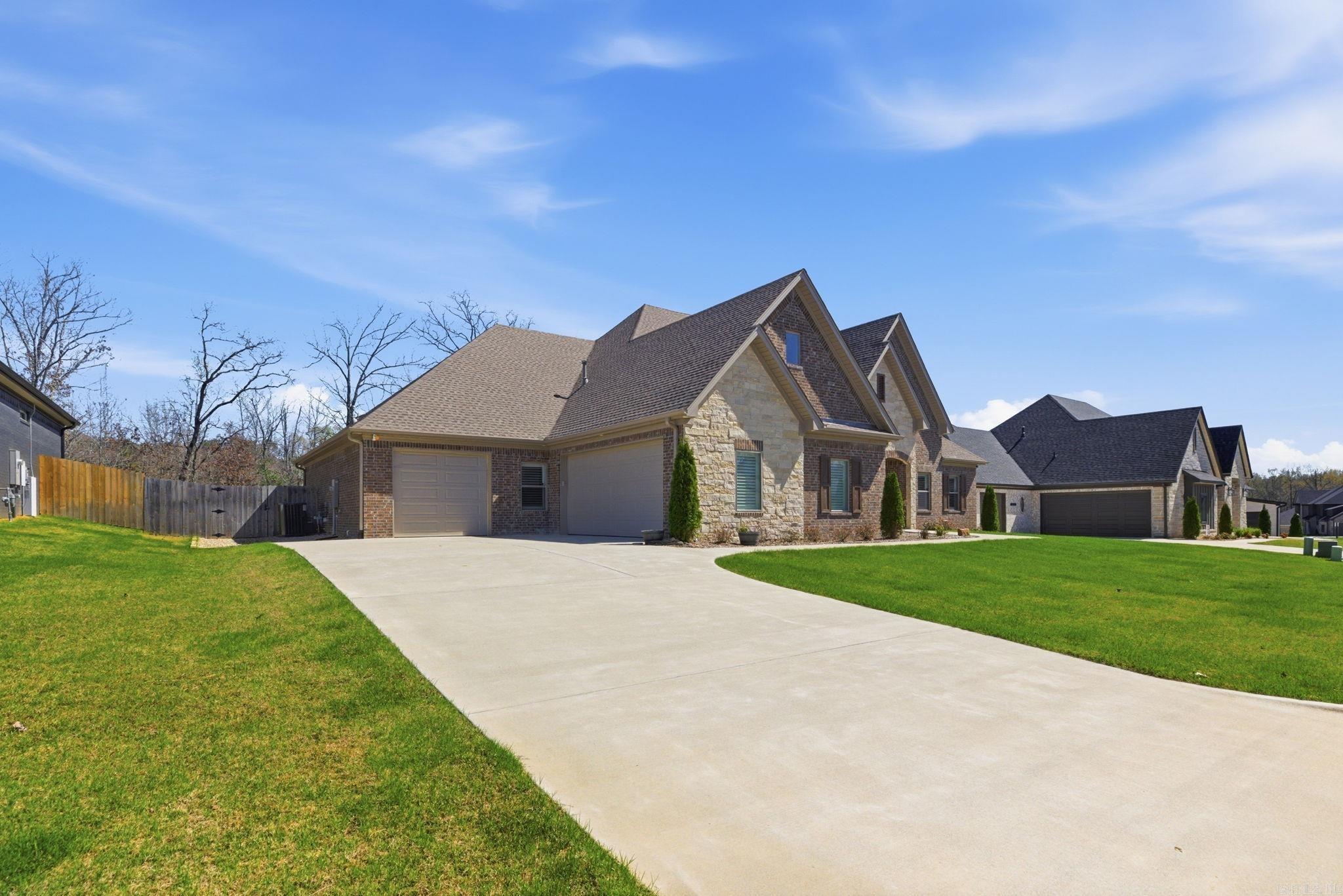 STONEBROOK - Residential