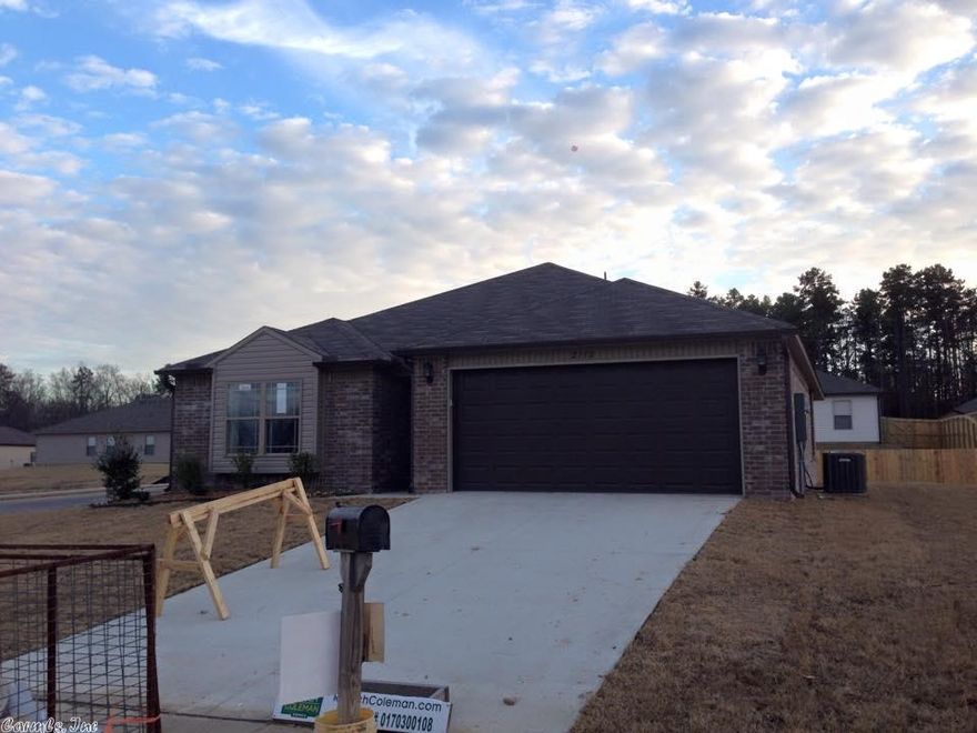New 3 BR/2 Ba foster plan.  Granite in kitchen and bathrooms.  Beautiful custom home.  Presold