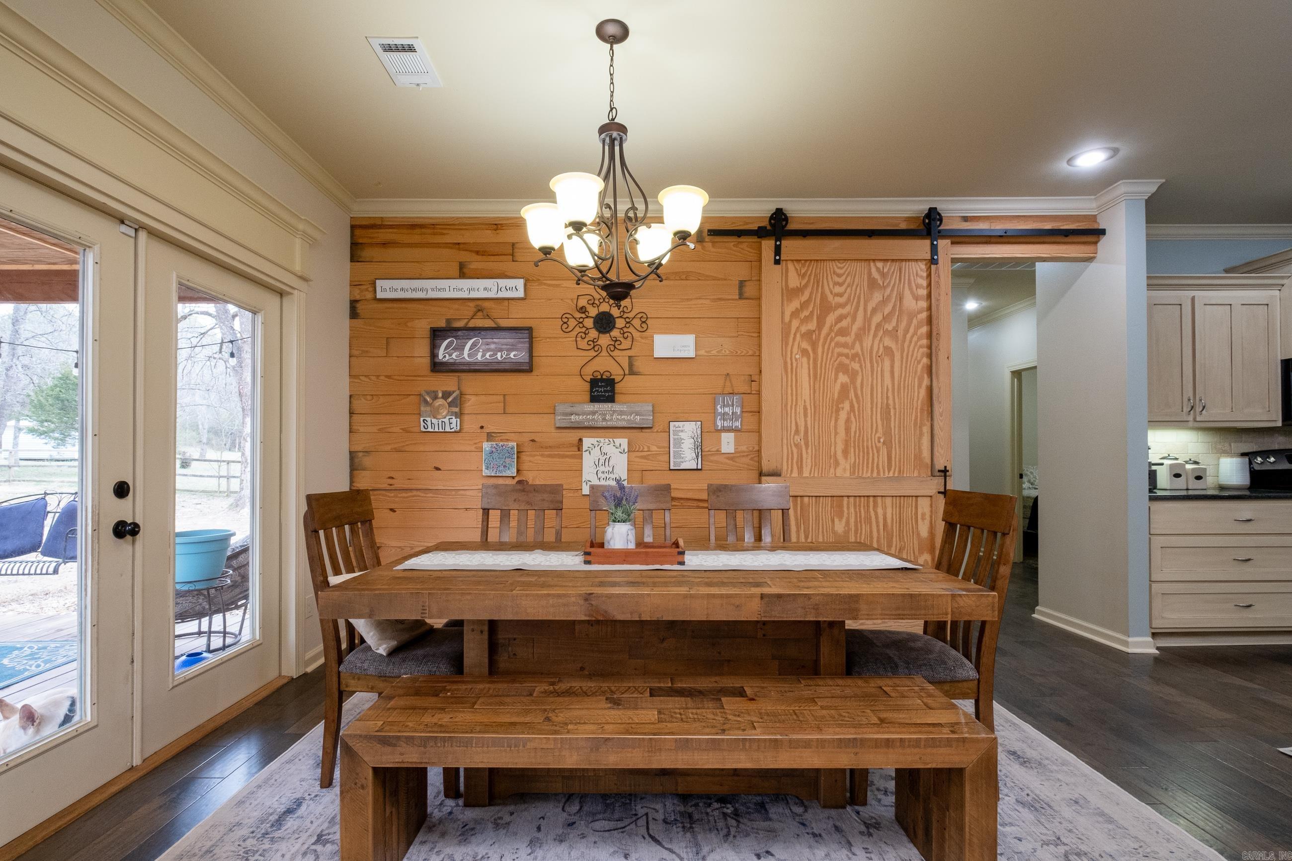 ROLANDALE - Residential