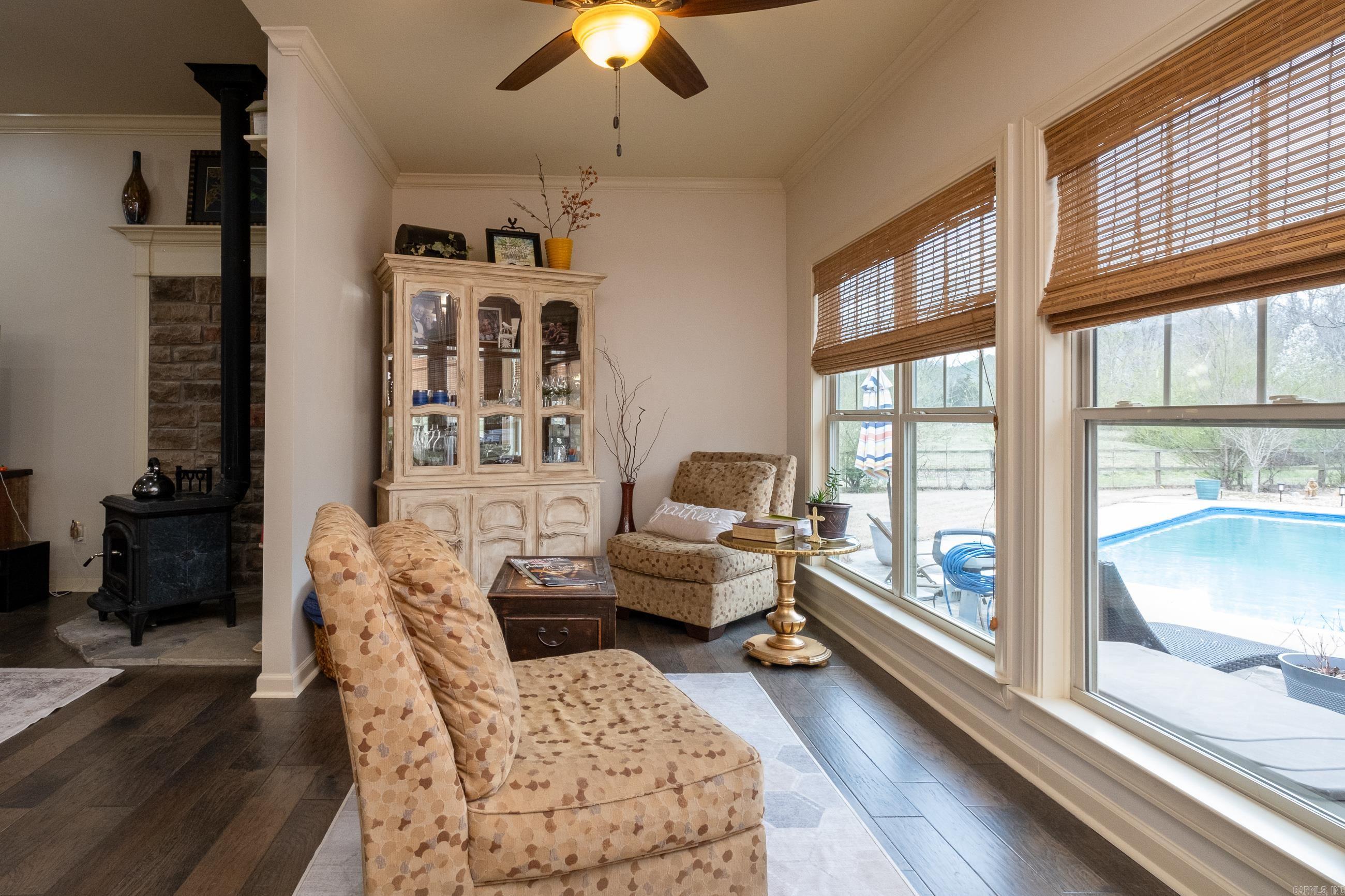 ROLANDALE - Residential