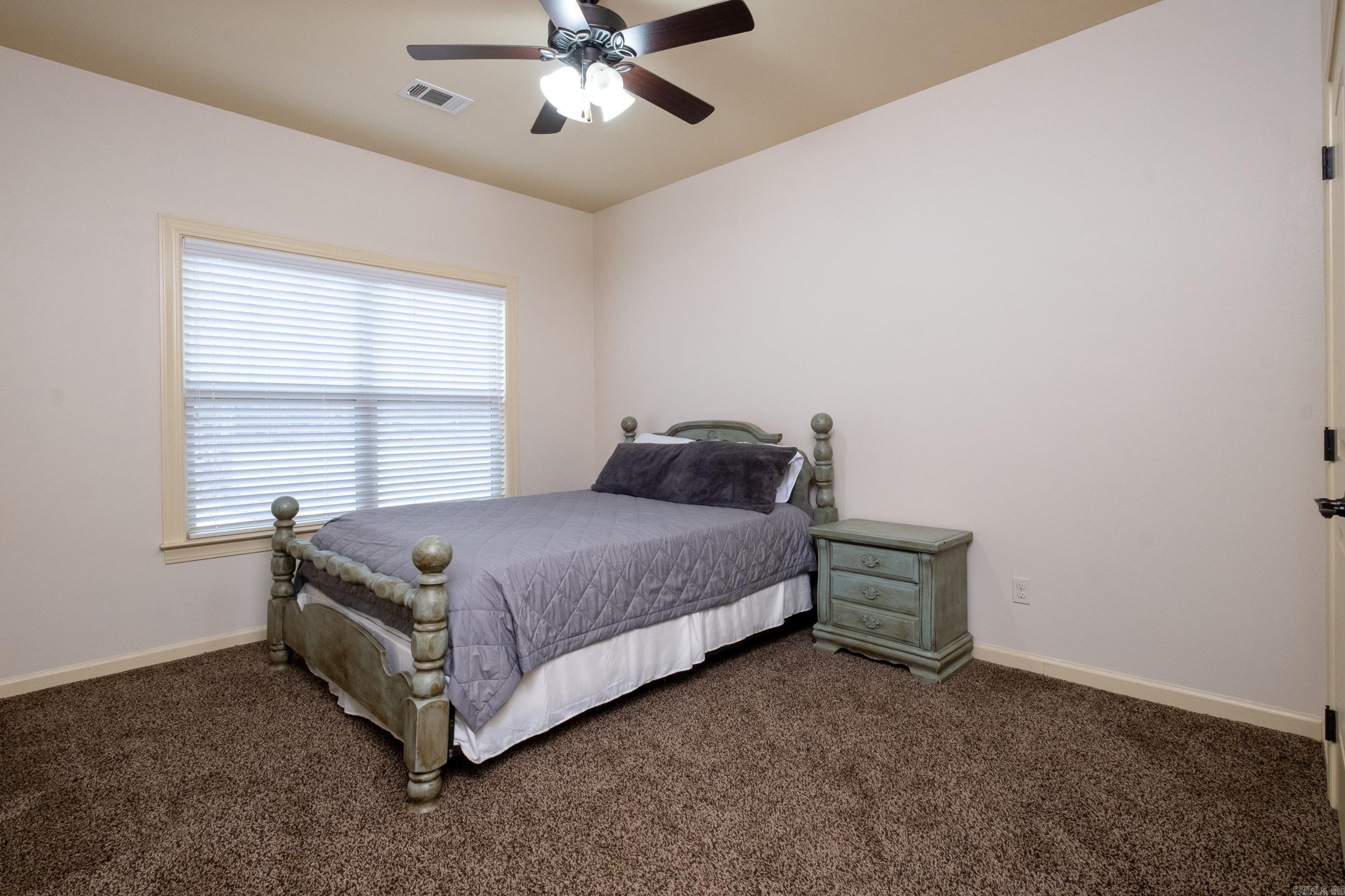 ROLANDALE - Residential