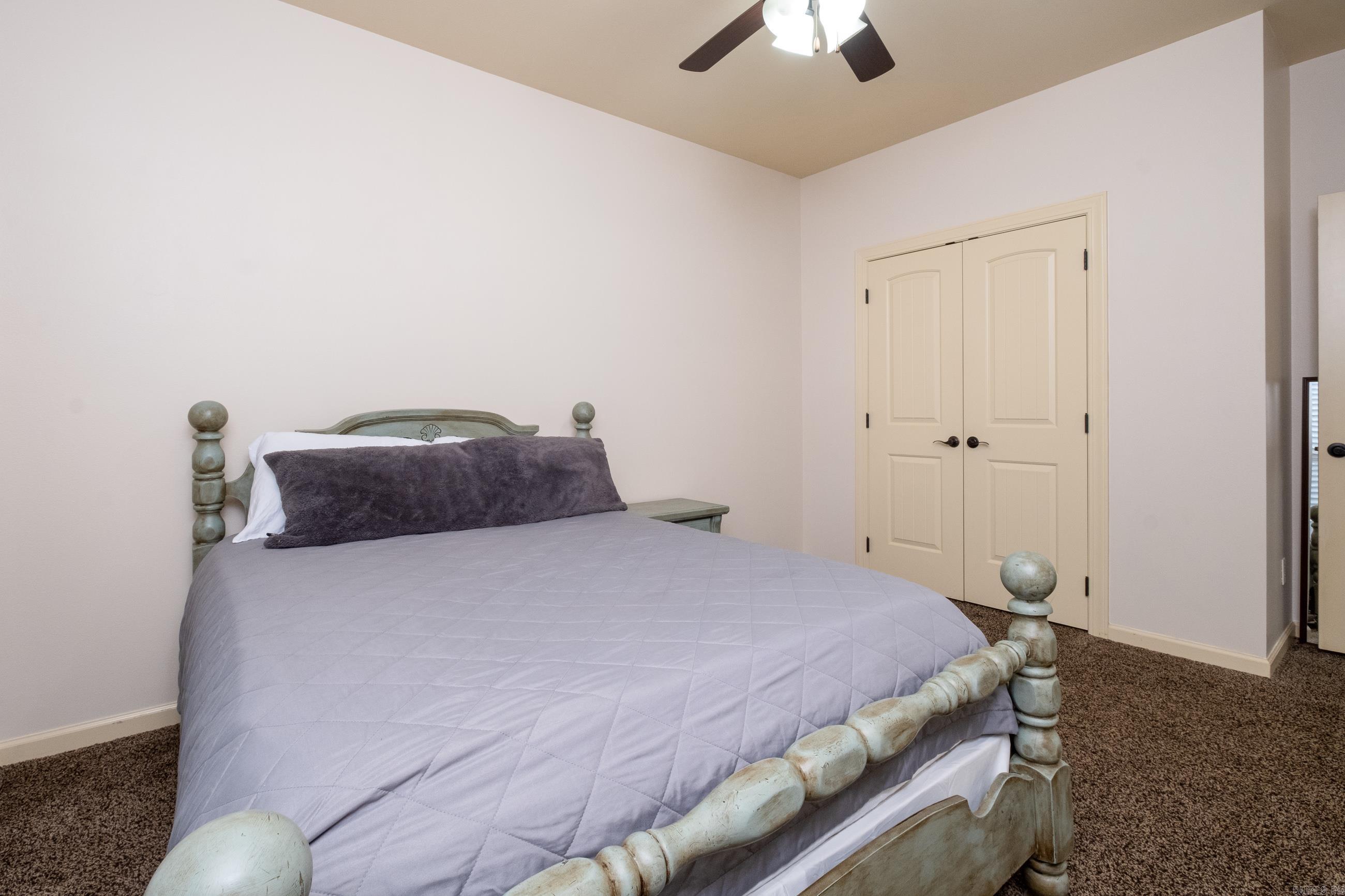 ROLANDALE - Residential