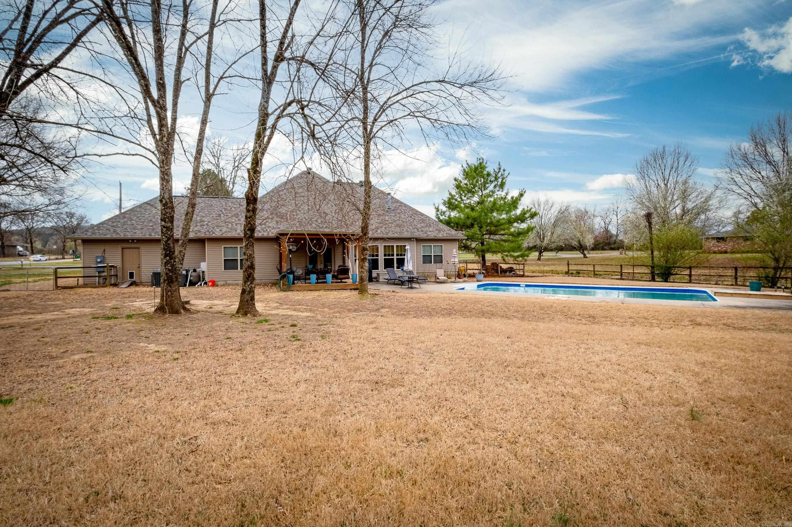 ROLANDALE - Residential