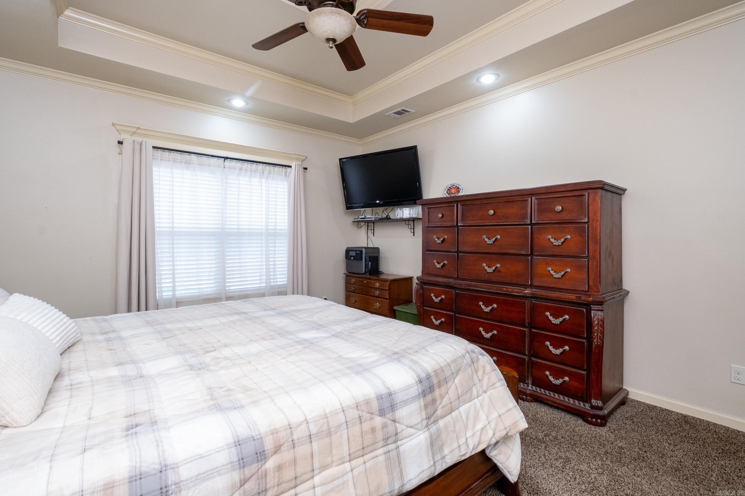 ROLANDALE - Residential