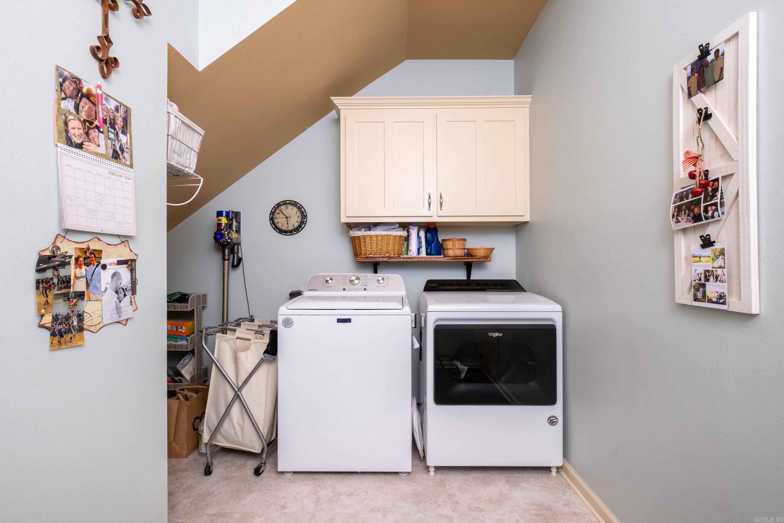 ROLANDALE - Residential