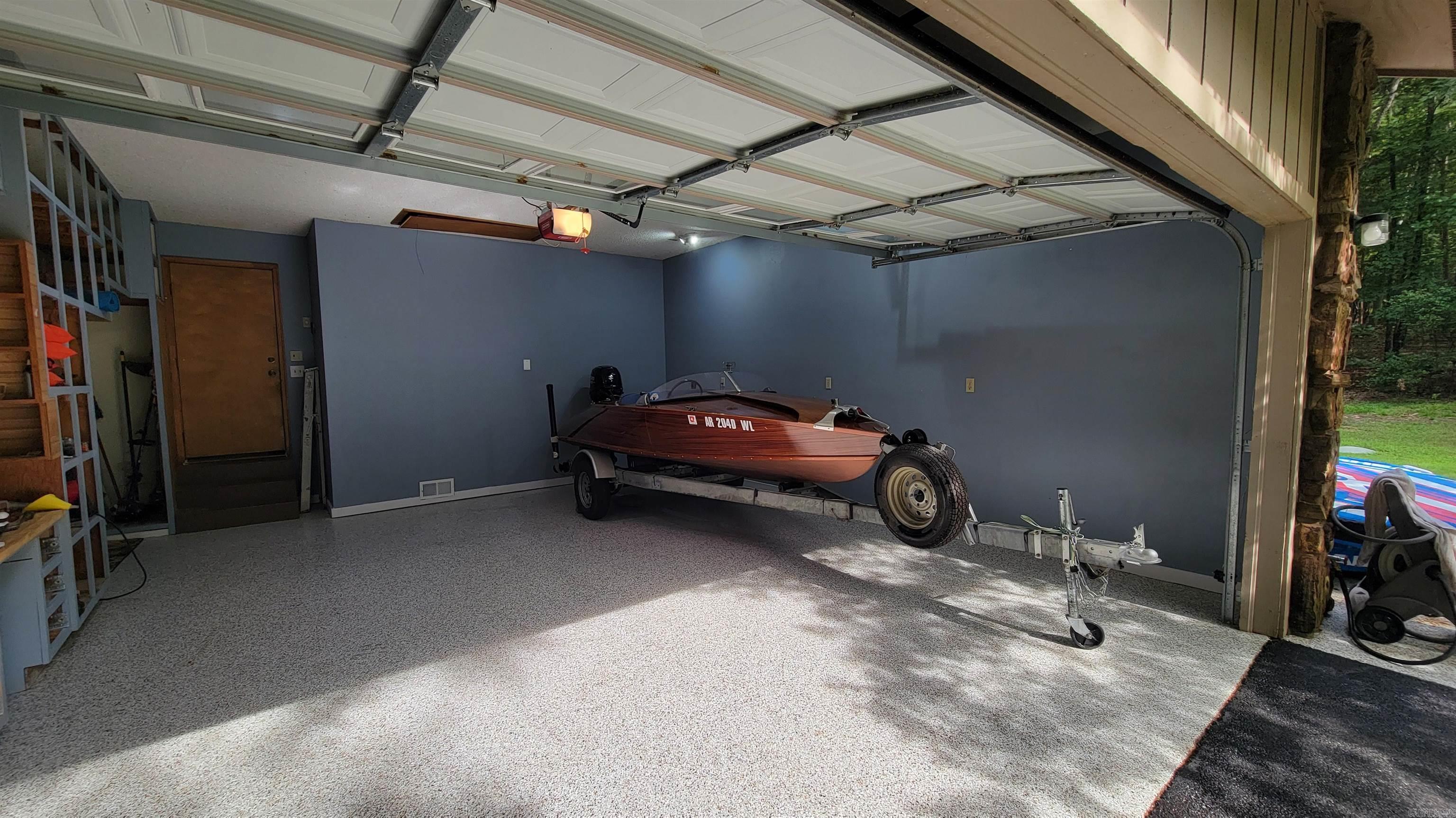 HAMILTON HILLS - Residential