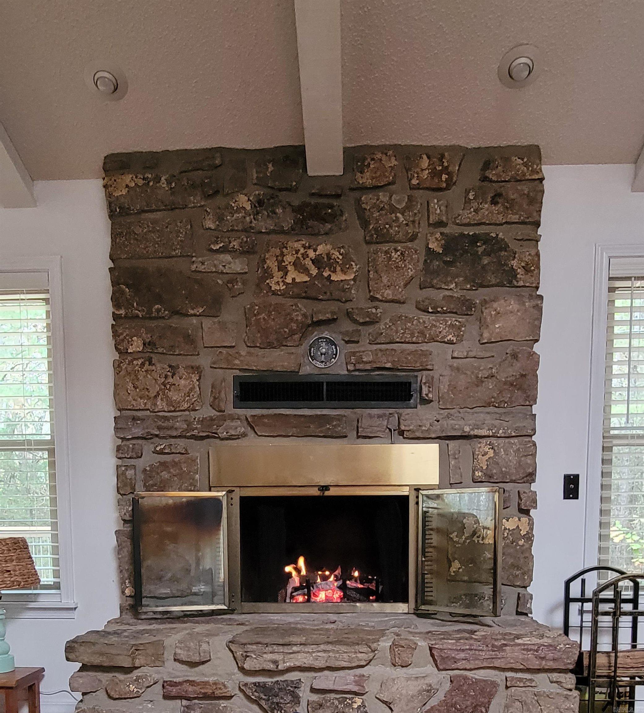 HAMILTON HILLS - Residential