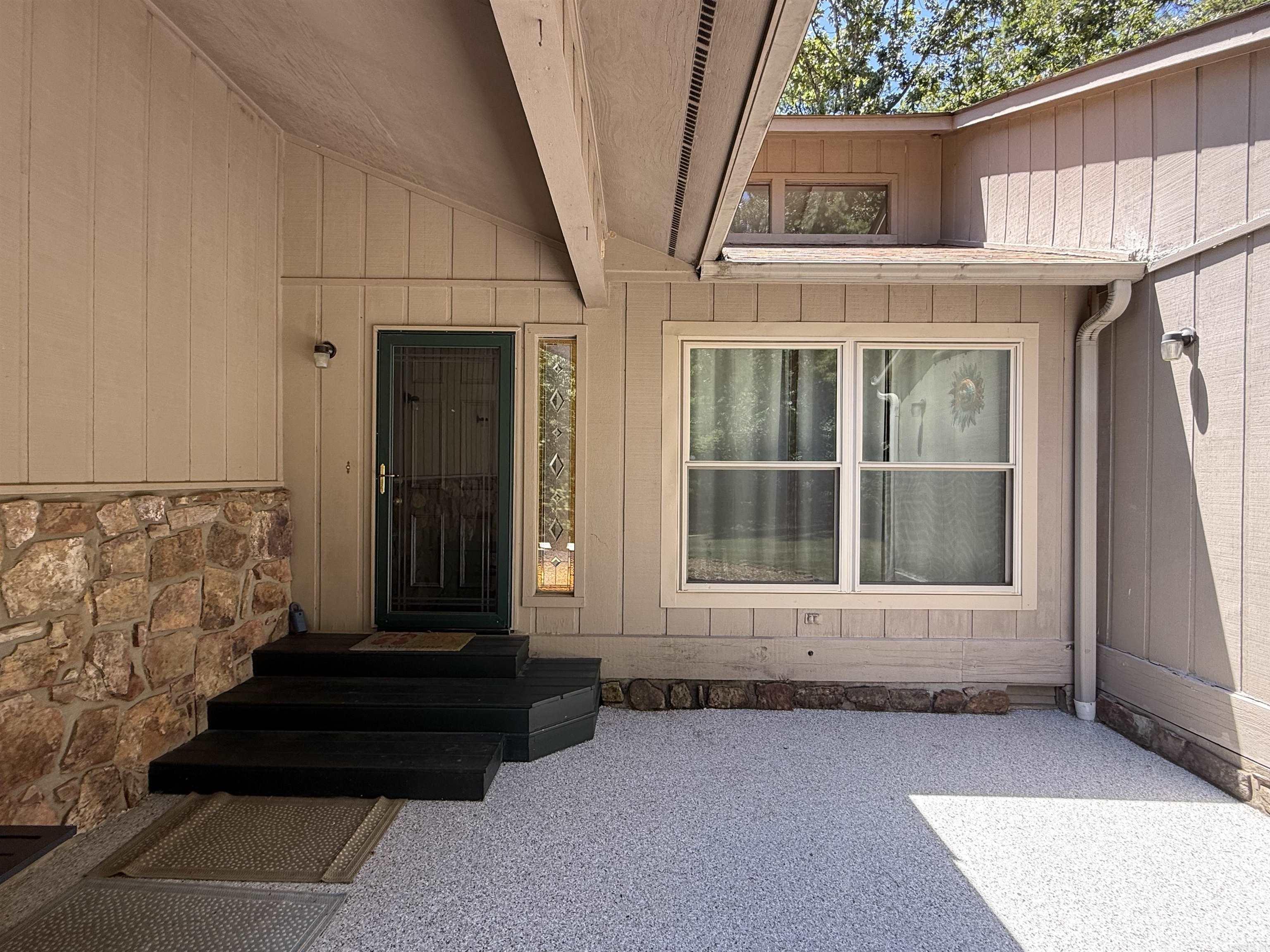 HAMILTON HILLS - Residential