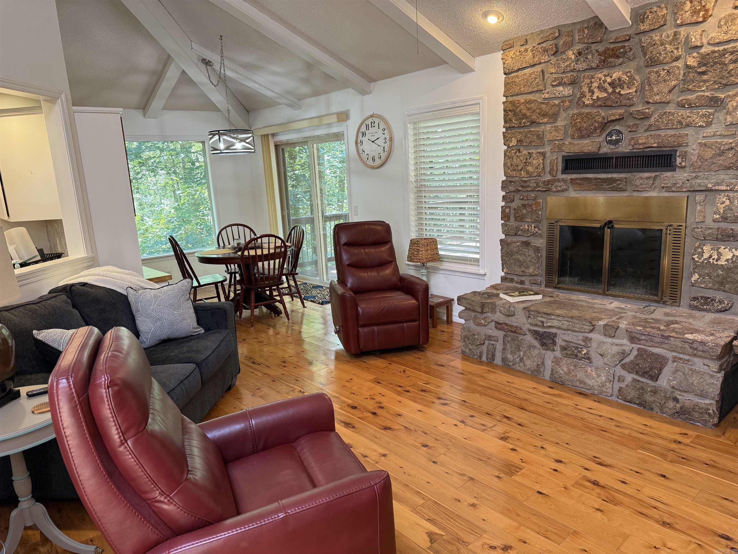 HAMILTON HILLS - Residential