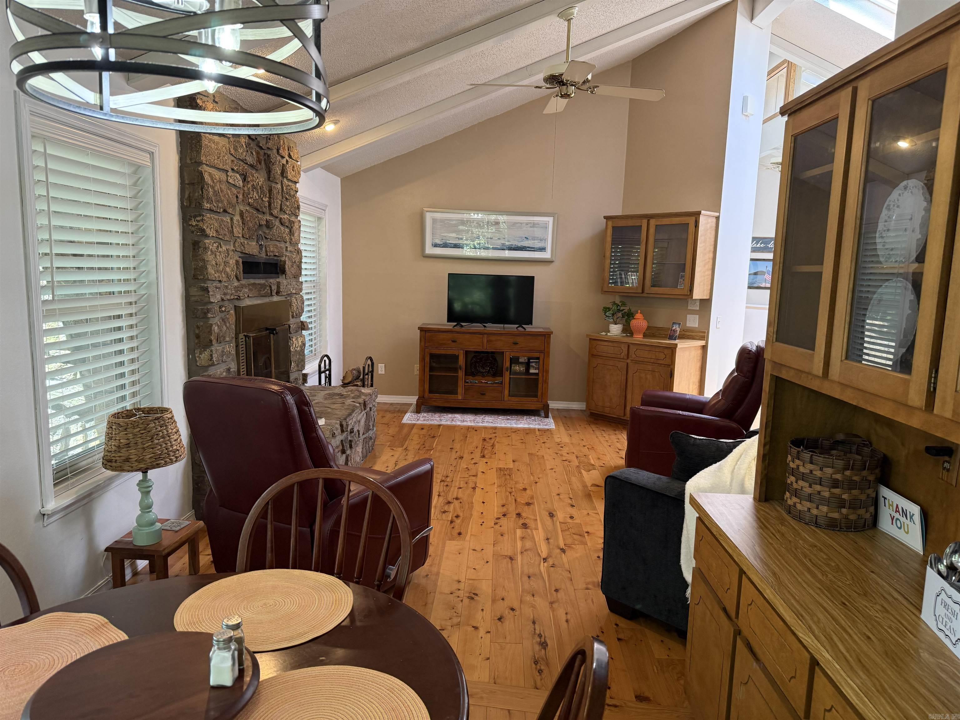 HAMILTON HILLS - Residential