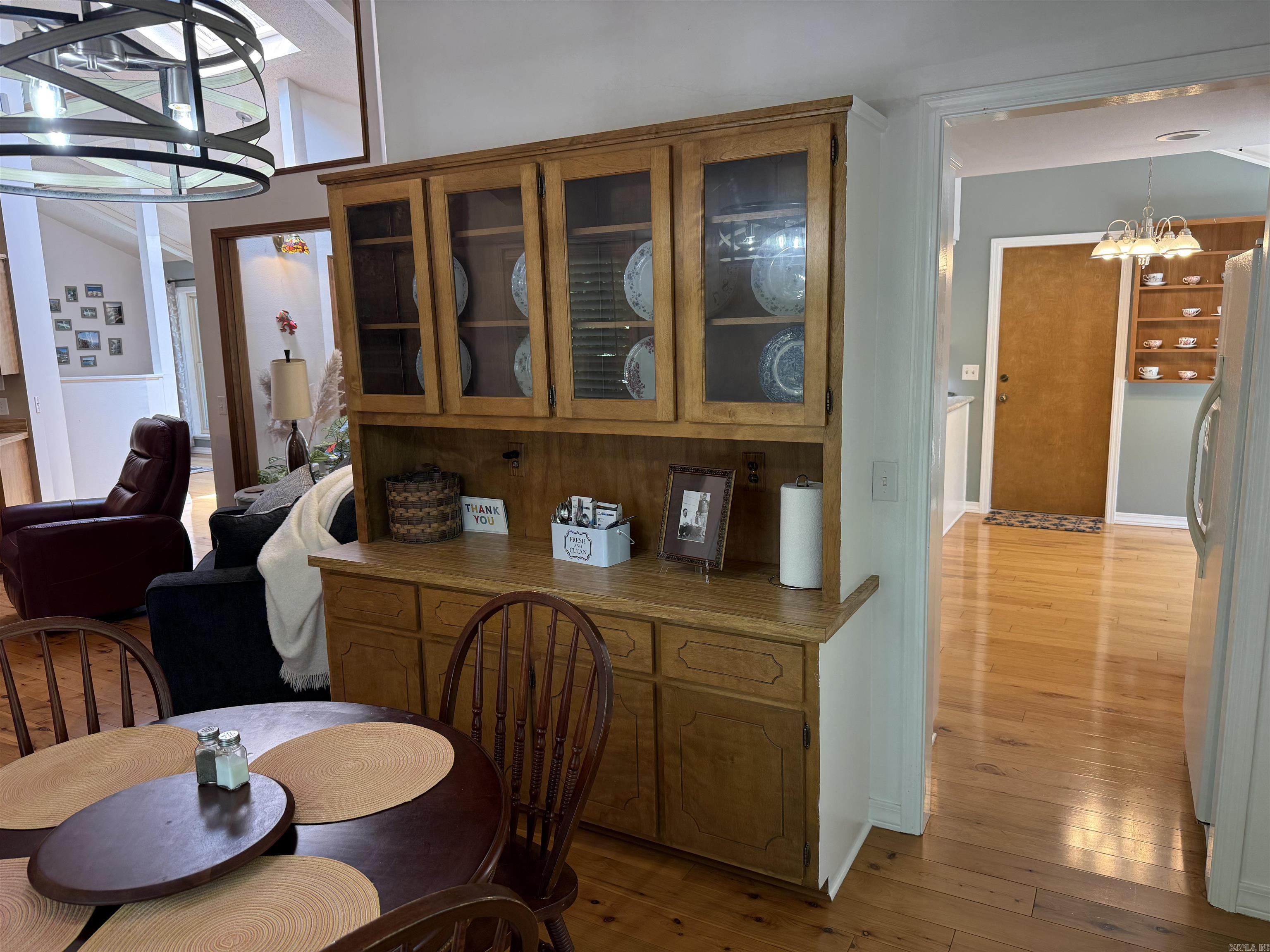 HAMILTON HILLS - Residential