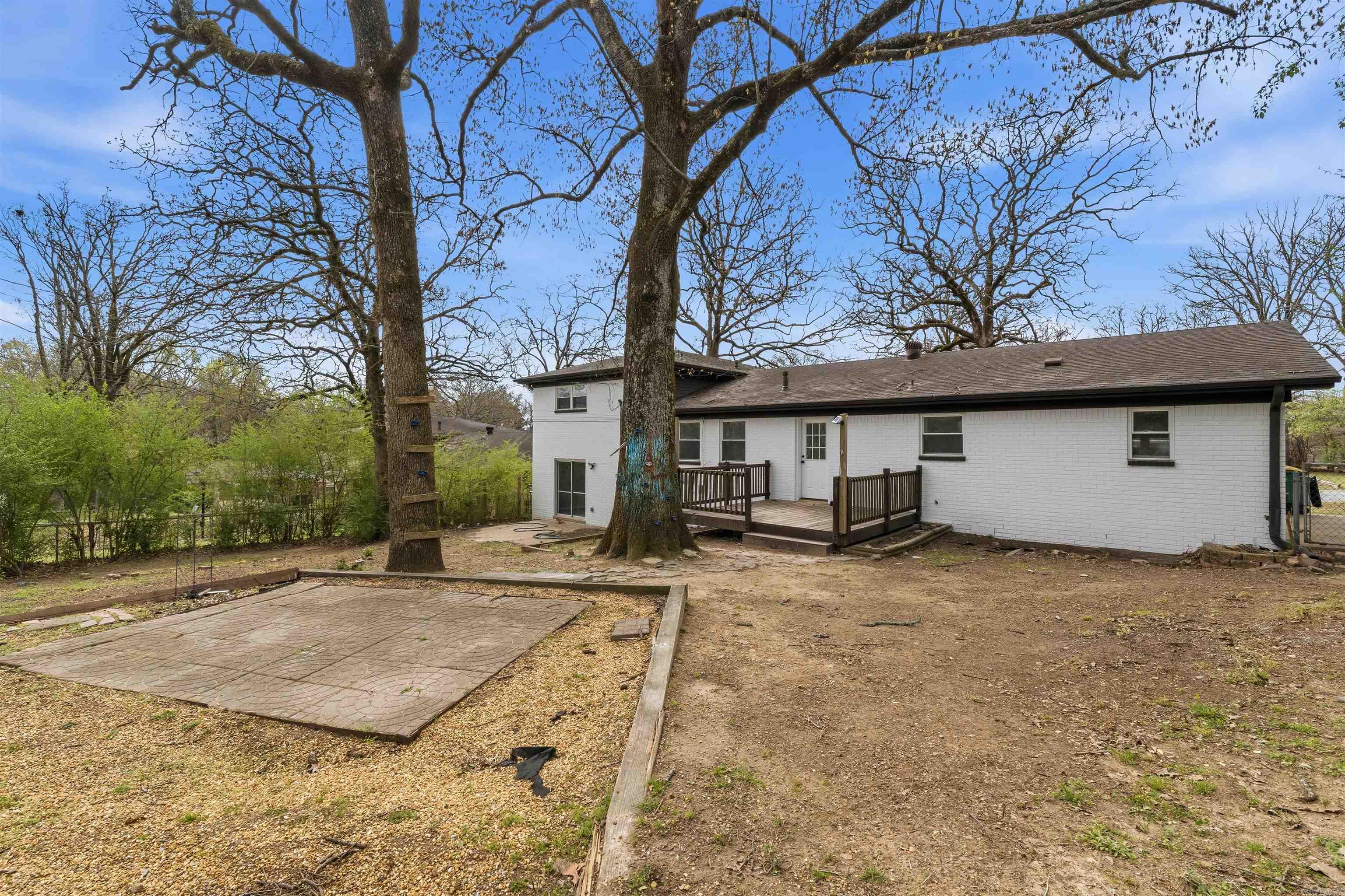 INDIAN HILLS - Residential