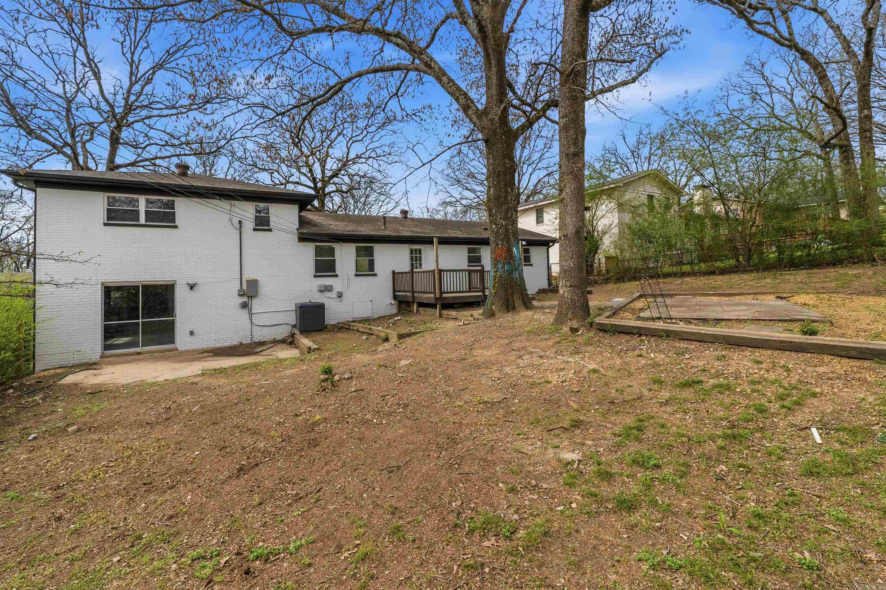 INDIAN HILLS - Residential