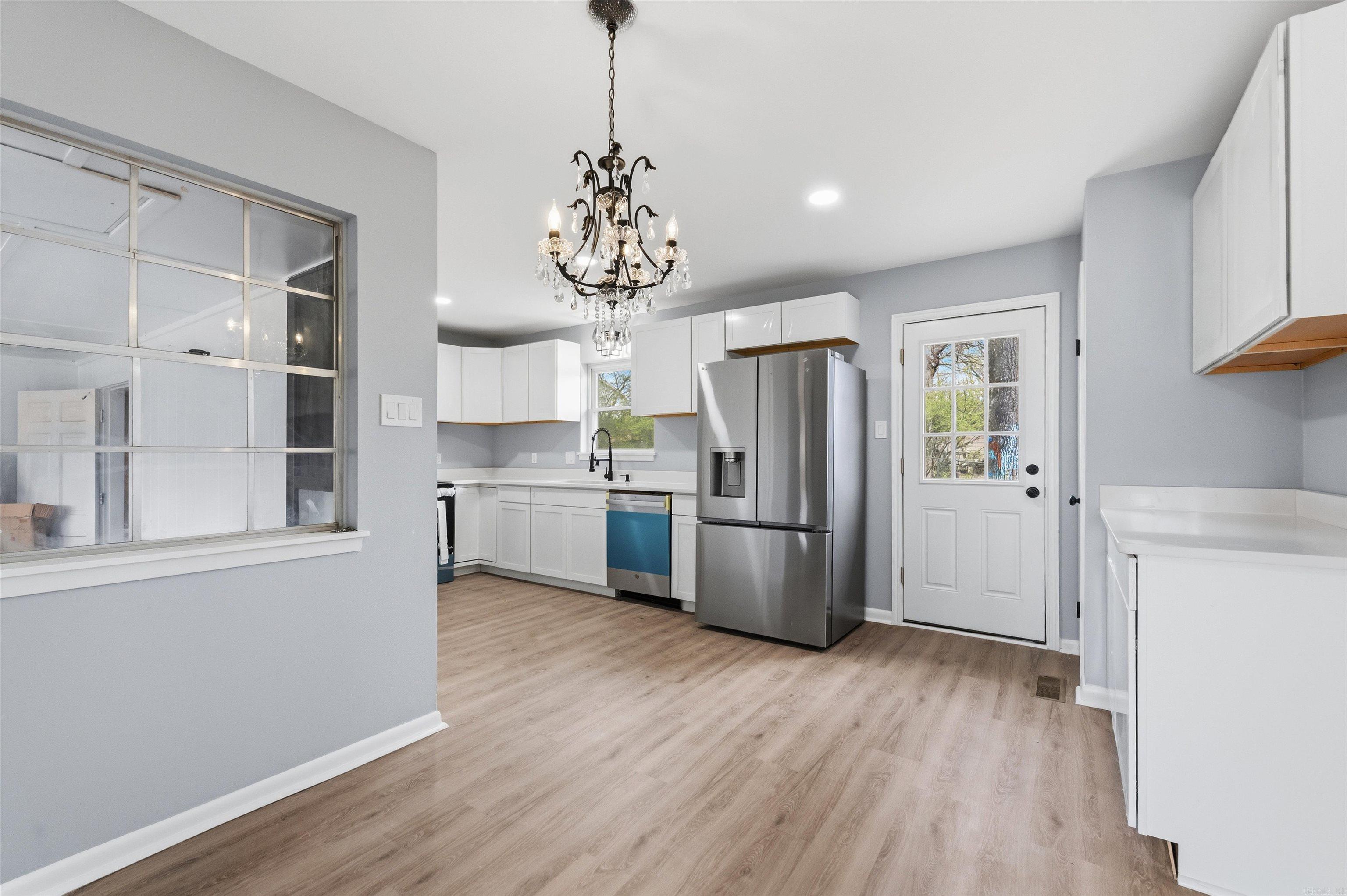 INDIAN HILLS - Residential