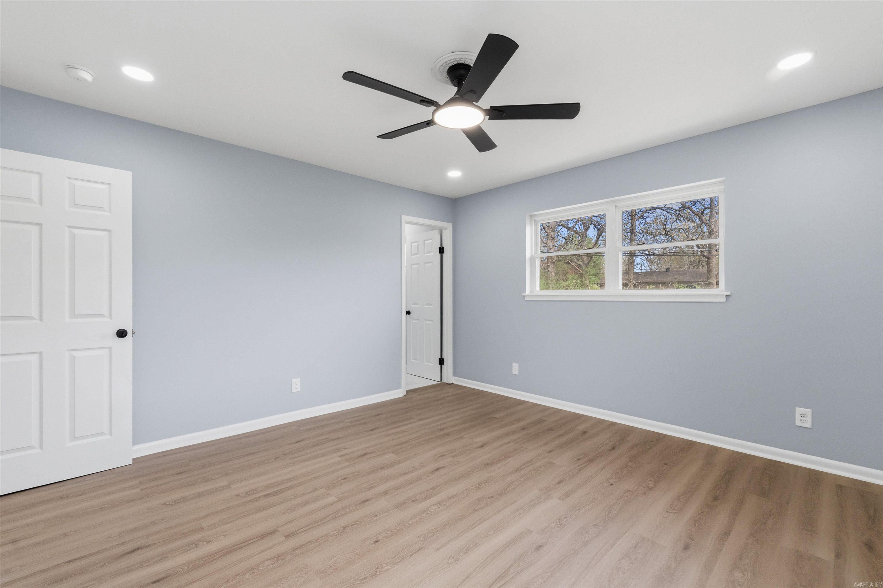 INDIAN HILLS - Residential