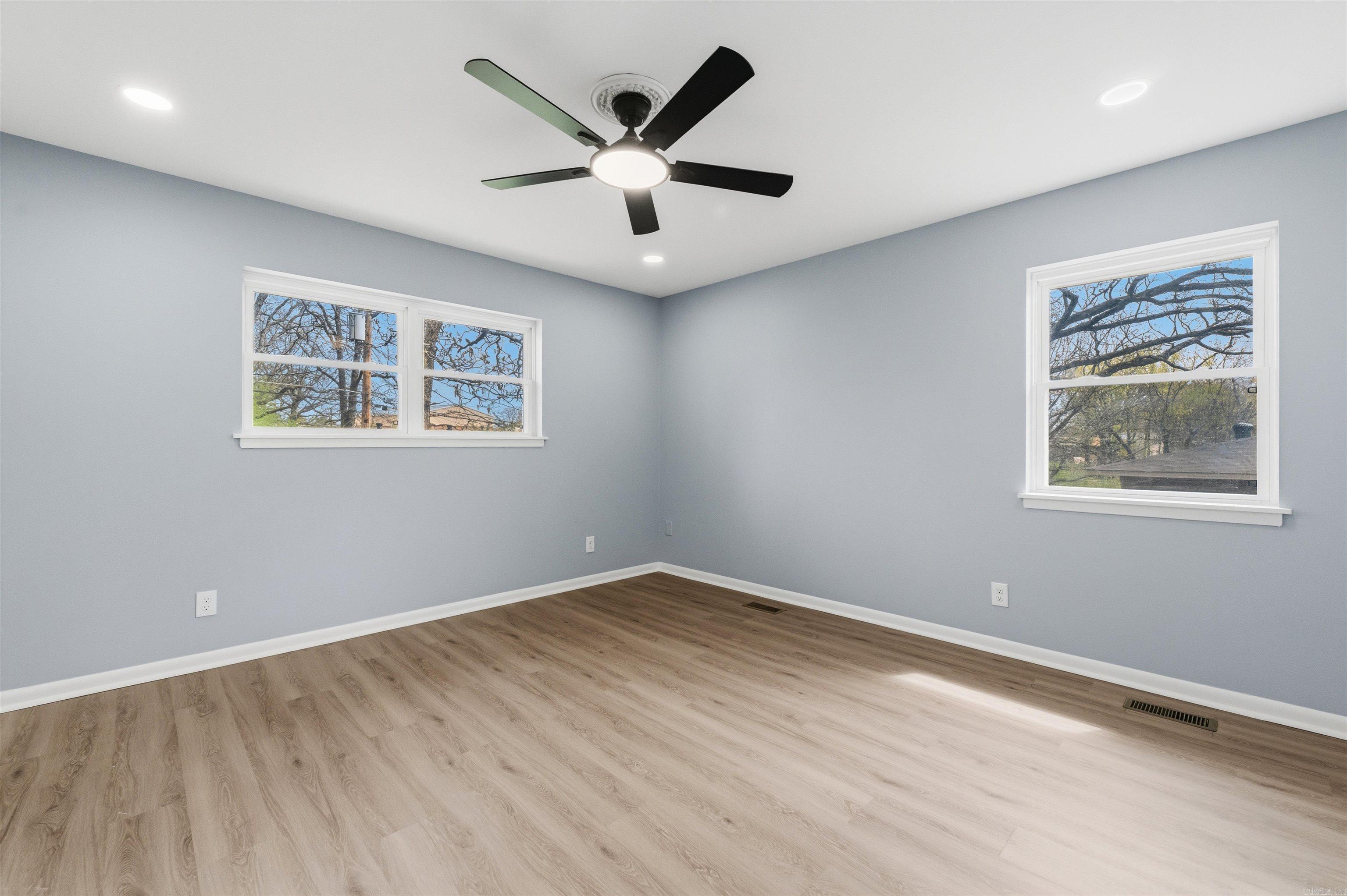 INDIAN HILLS - Residential