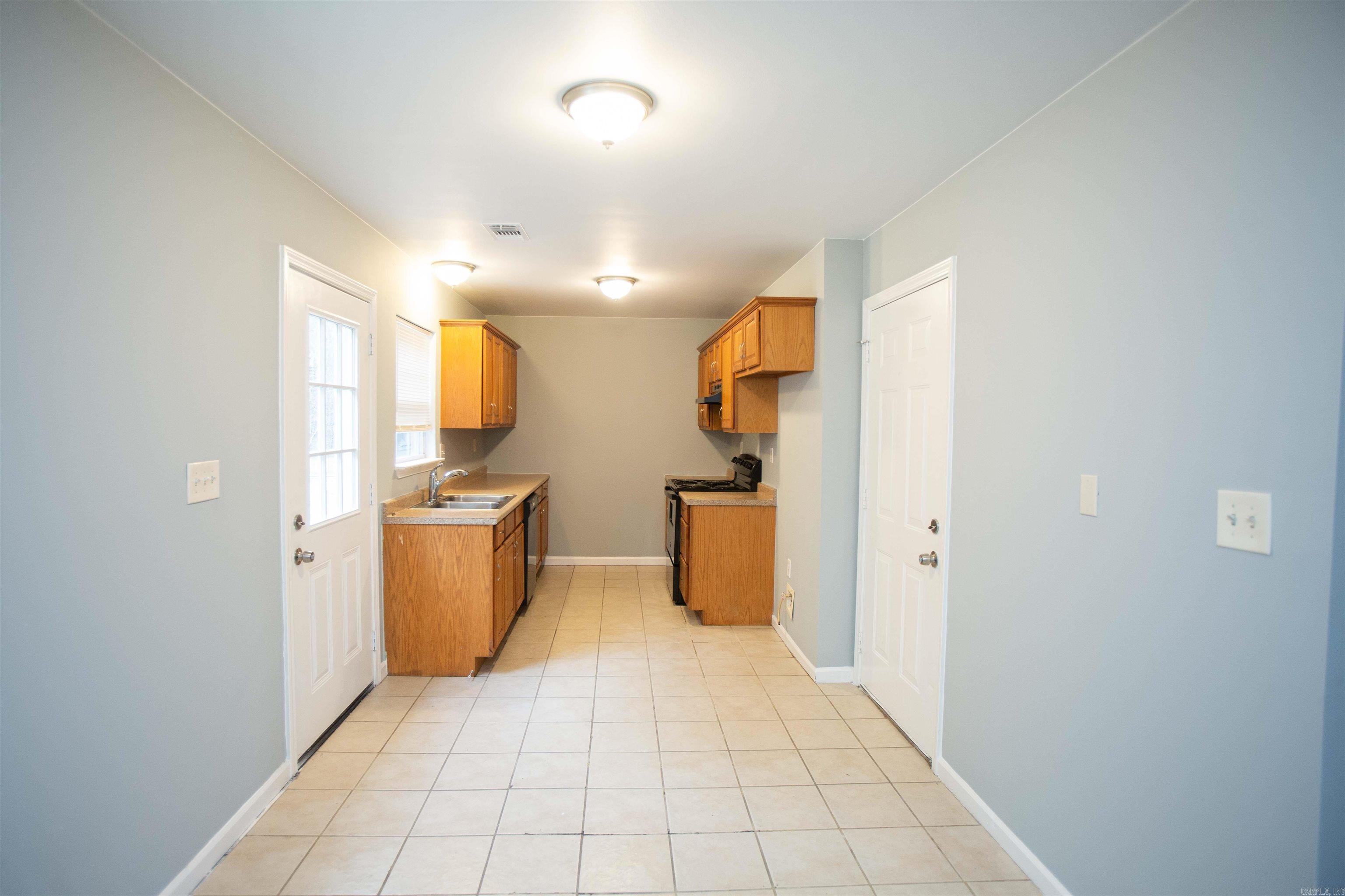 Old Meadows - Residential Lease