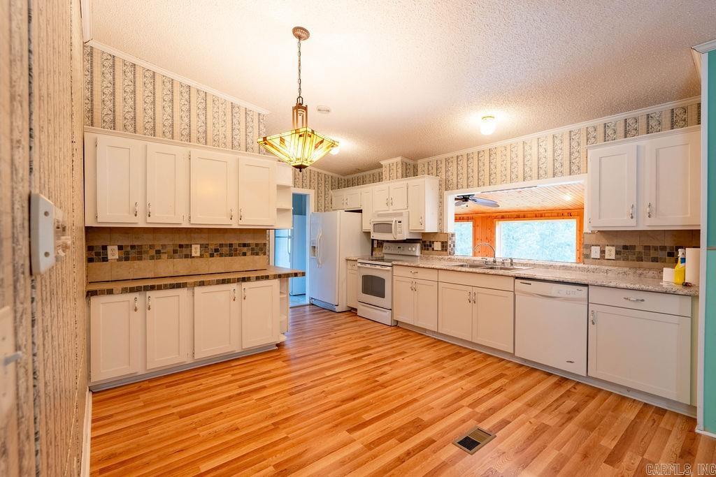 TUMBLING SHOALS RETREAT - Residential