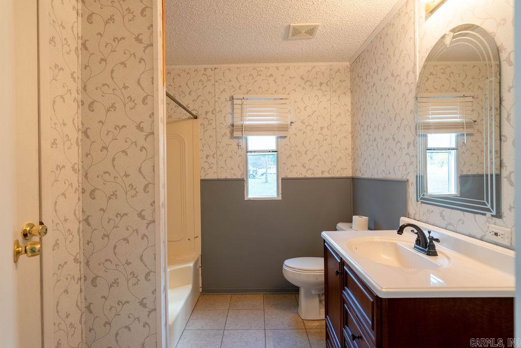 TUMBLING SHOALS RETREAT - Residential