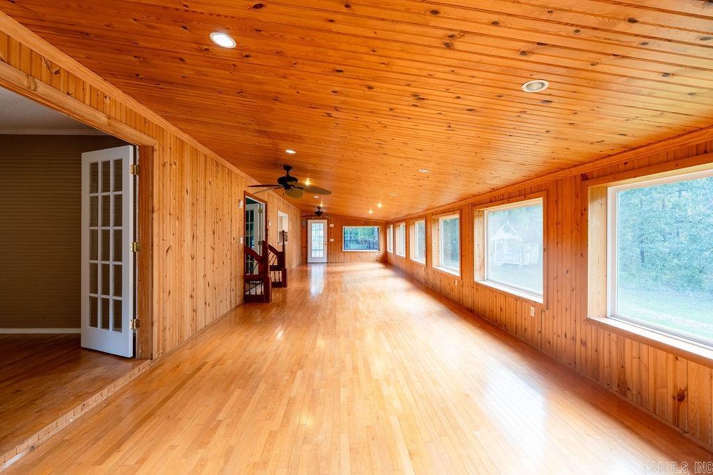 TUMBLING SHOALS RETREAT - Residential