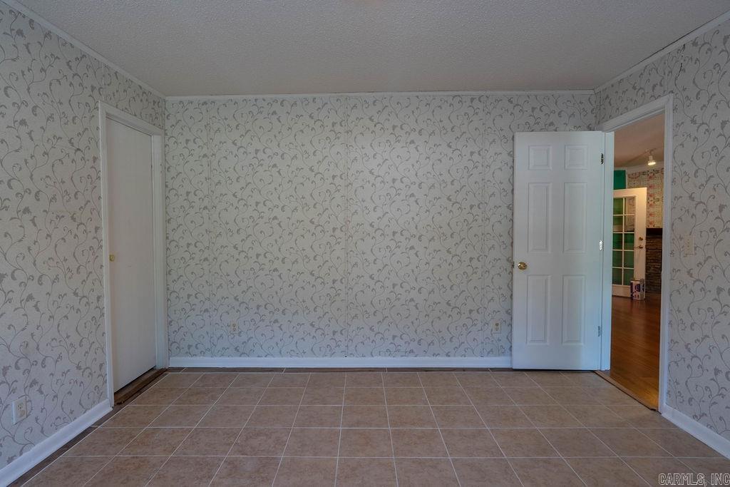 TUMBLING SHOALS RETREAT - Residential