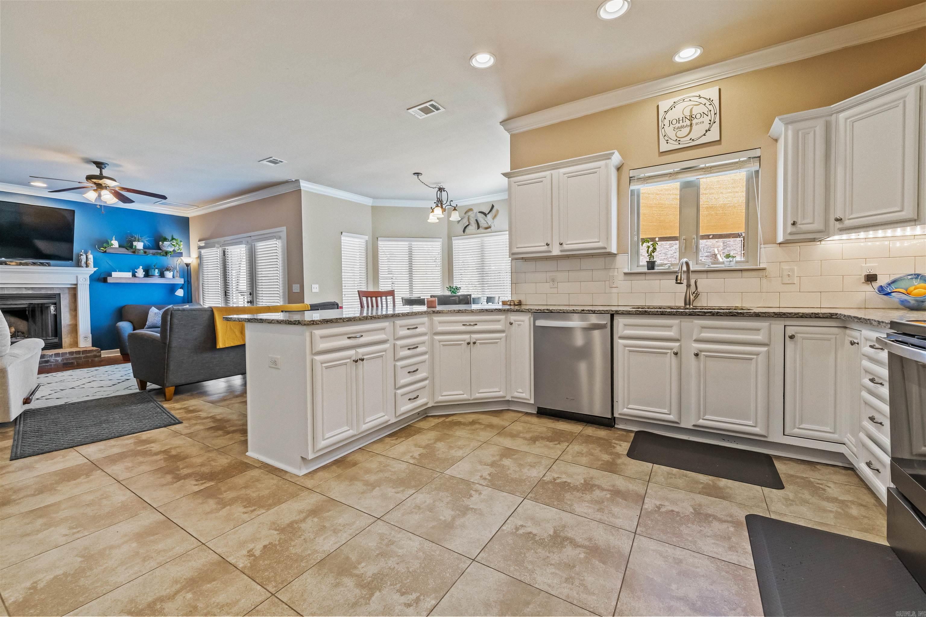 HURRICANE LAKE ESTATES QUAIL VAL - Residential