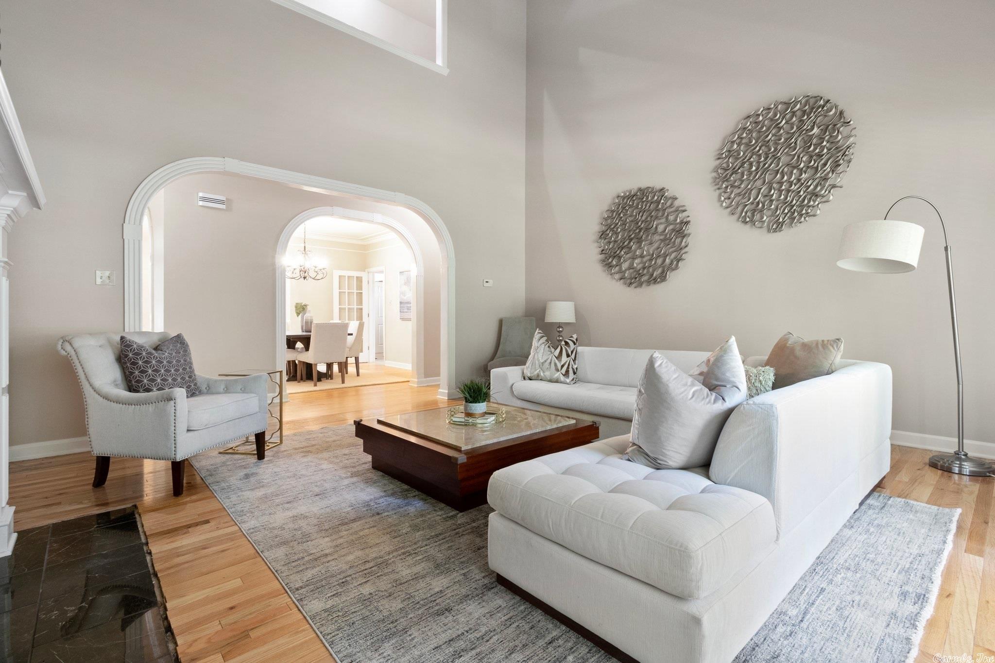 CHENAL VALLEY FONTENAY CIRCLE - Residential