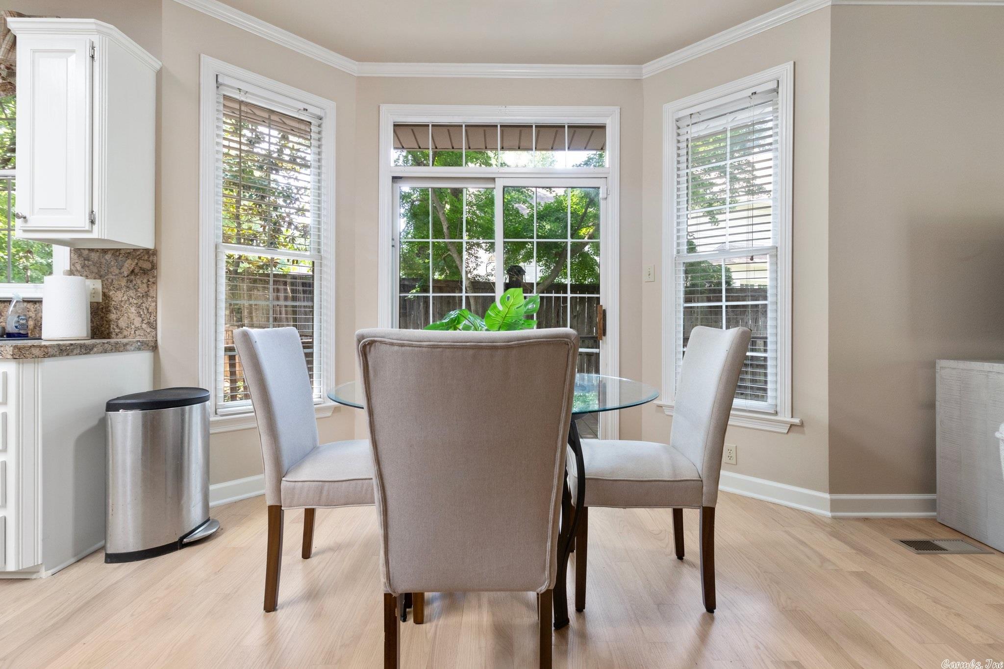 CHENAL VALLEY FONTENAY CIRCLE - Residential