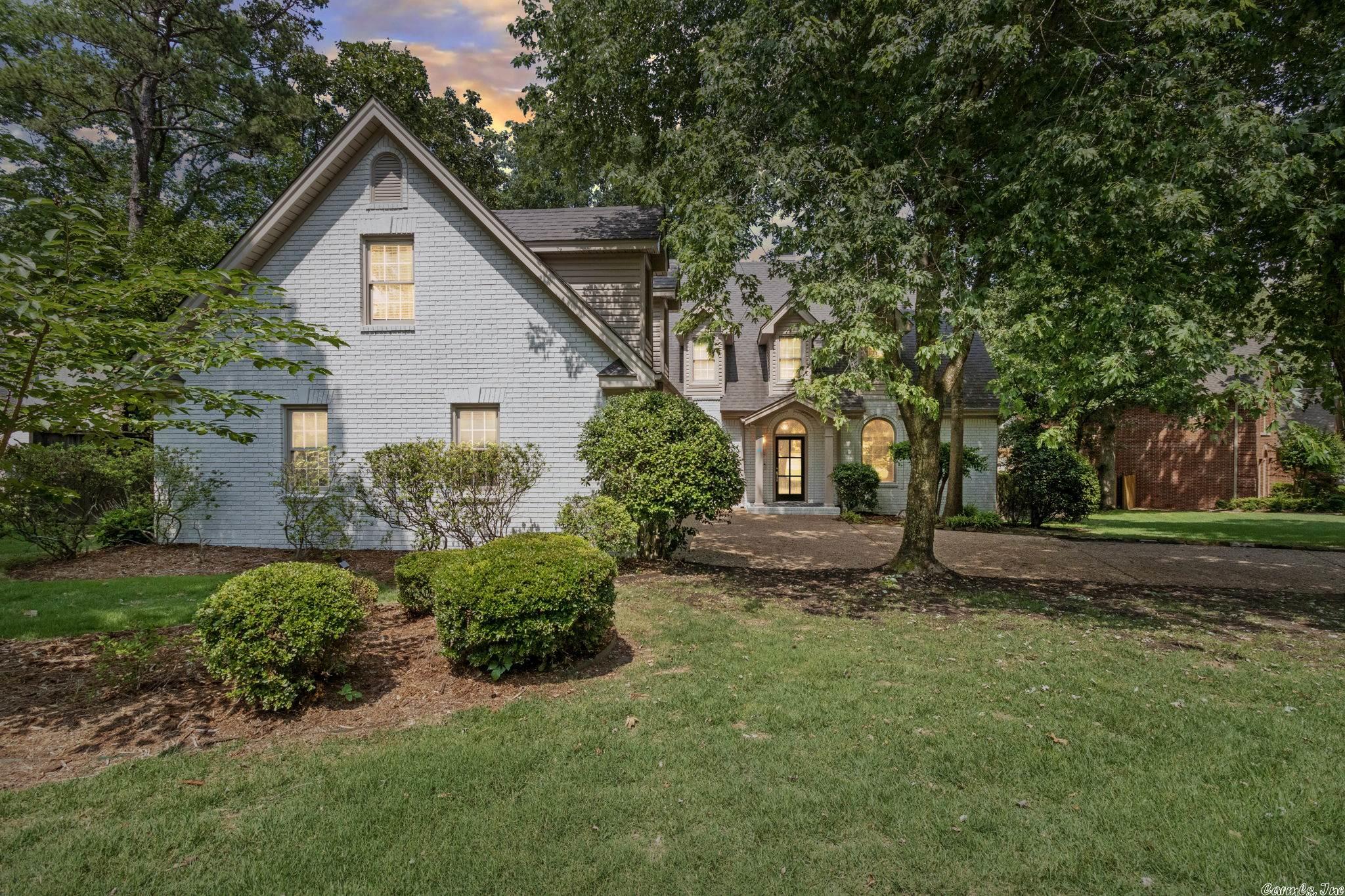 CHENAL VALLEY FONTENAY CIRCLE - Residential