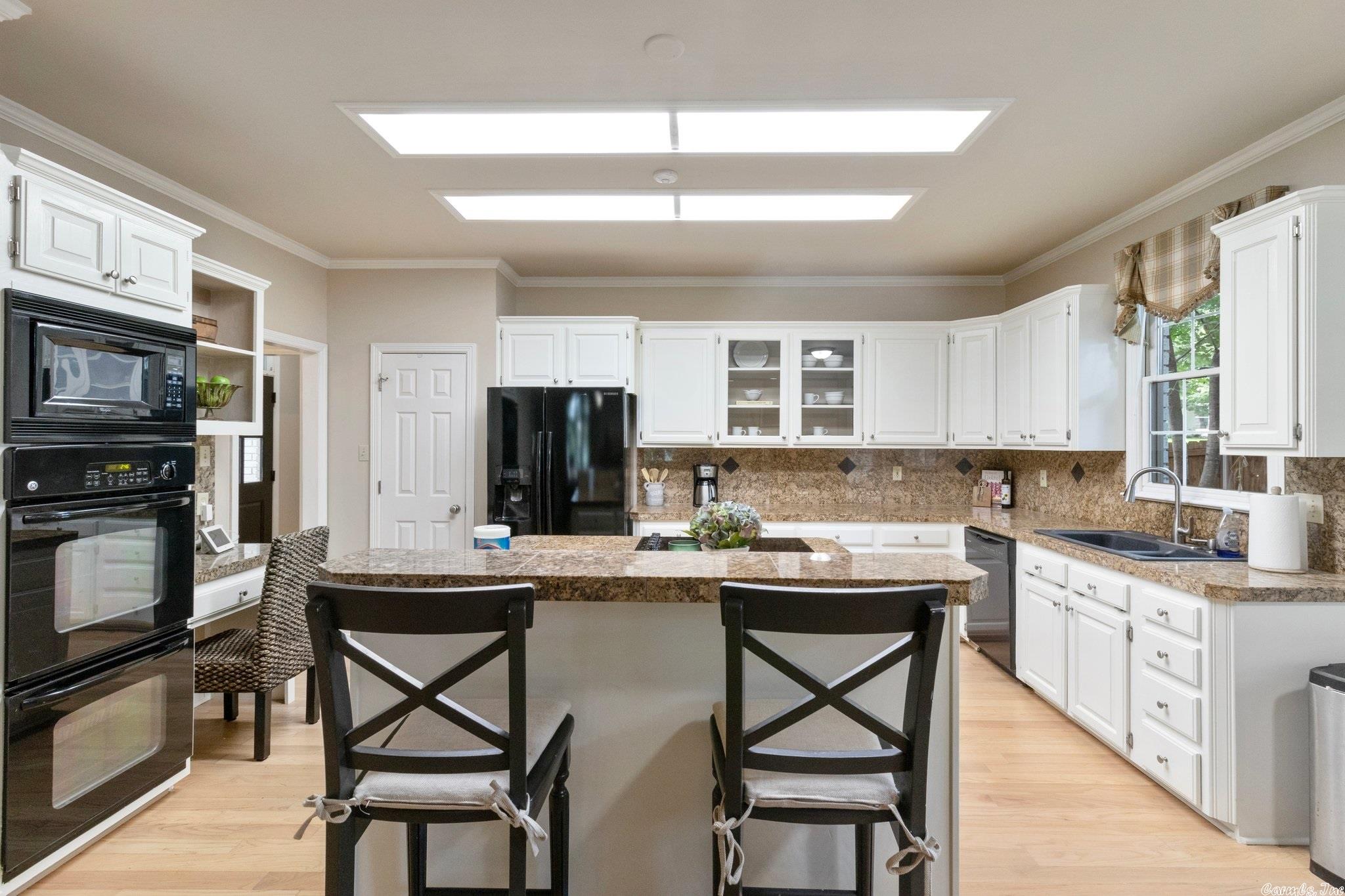 CHENAL VALLEY FONTENAY CIRCLE - Residential