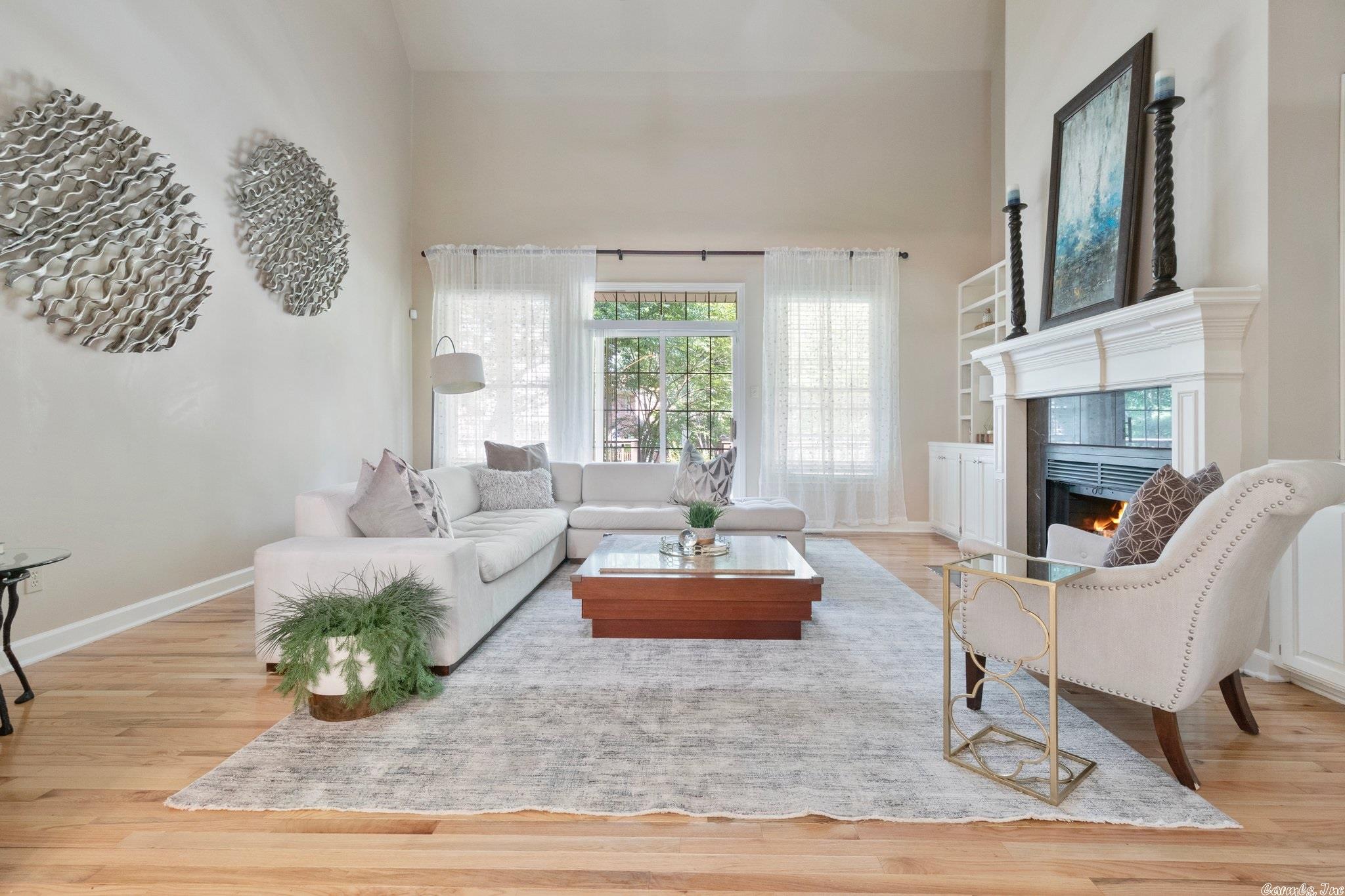 CHENAL VALLEY FONTENAY CIRCLE - Residential