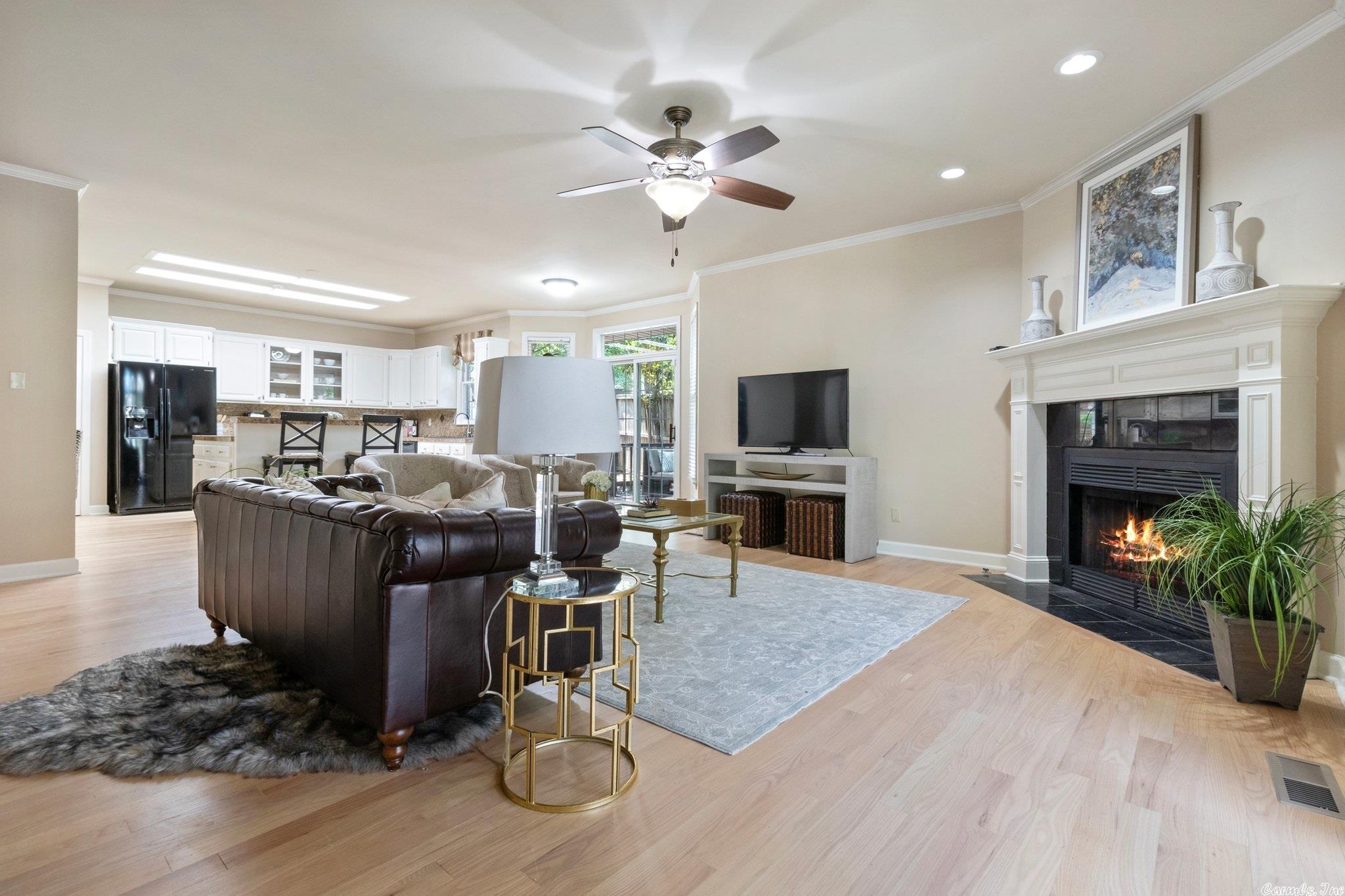 CHENAL VALLEY FONTENAY CIRCLE - Residential