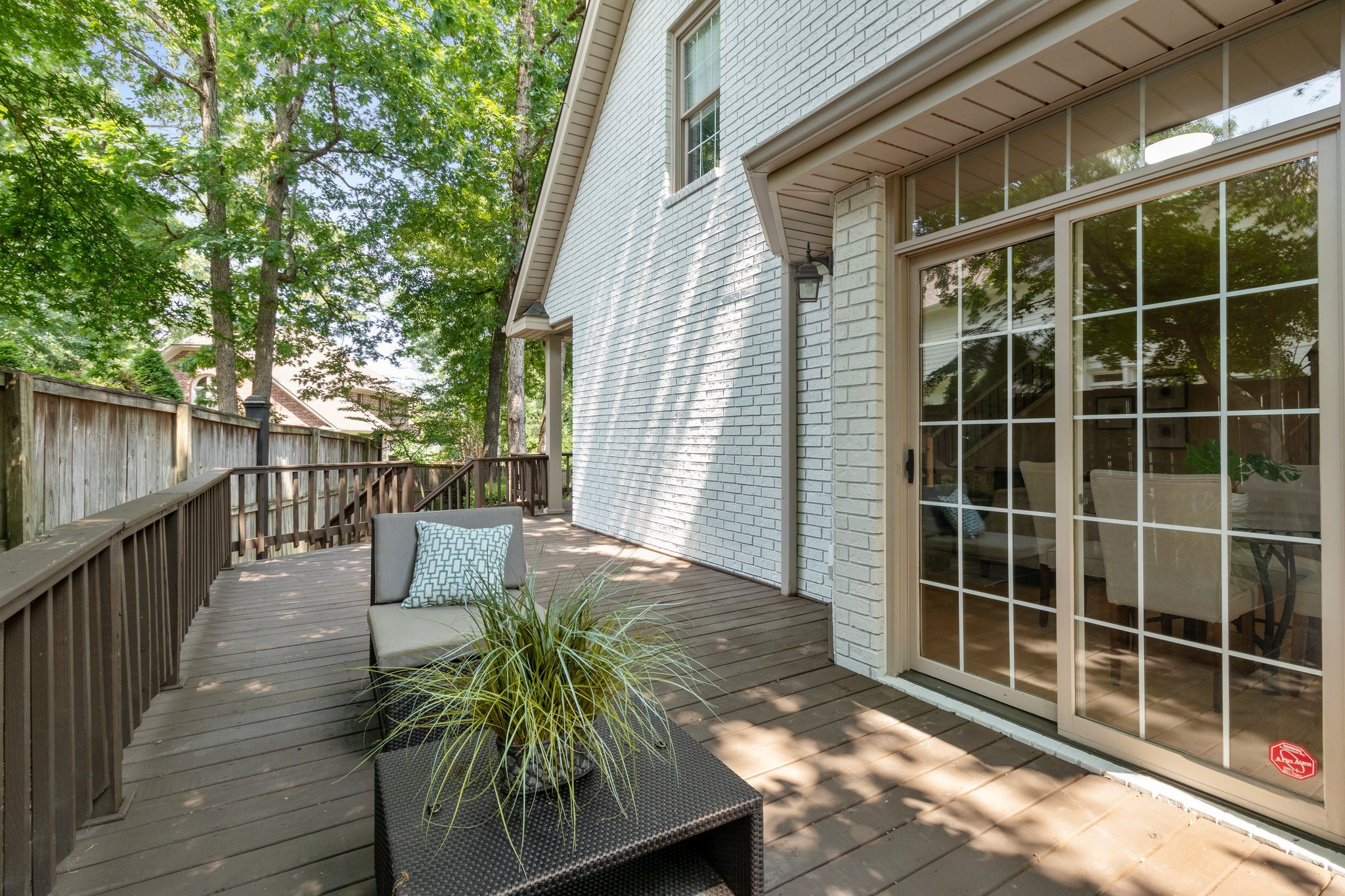 CHENAL VALLEY FONTENAY CIRCLE - Residential