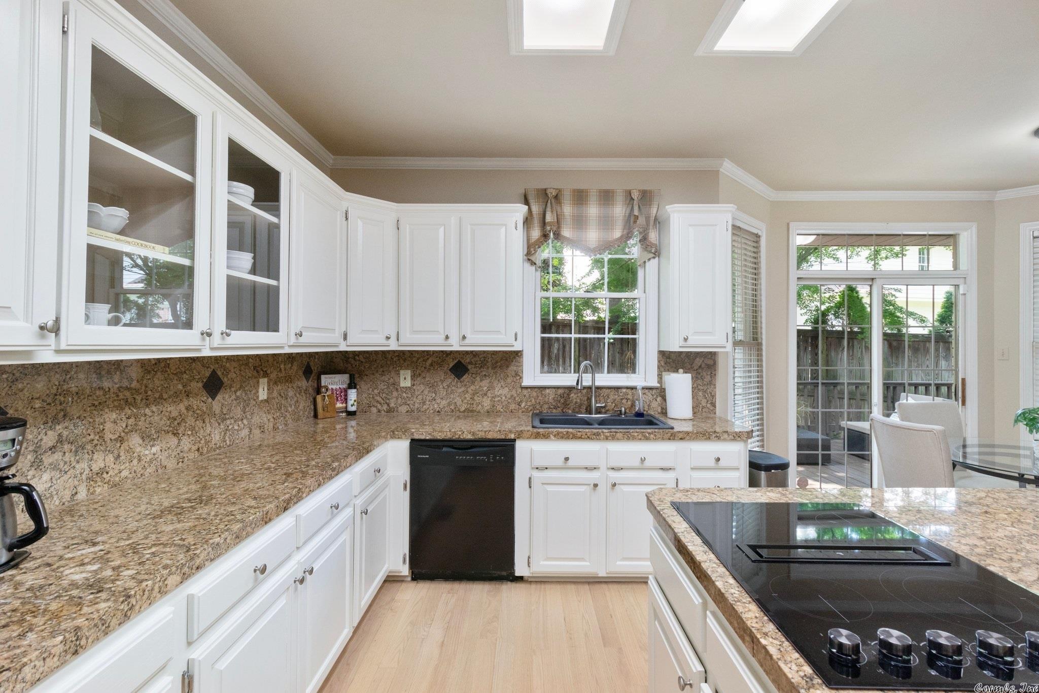 CHENAL VALLEY FONTENAY CIRCLE - Residential