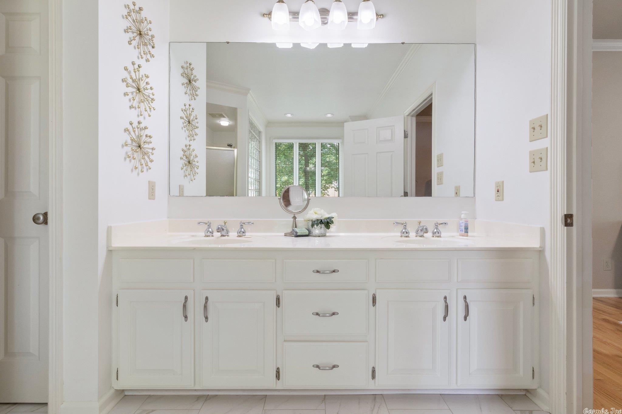 CHENAL VALLEY FONTENAY CIRCLE - Residential